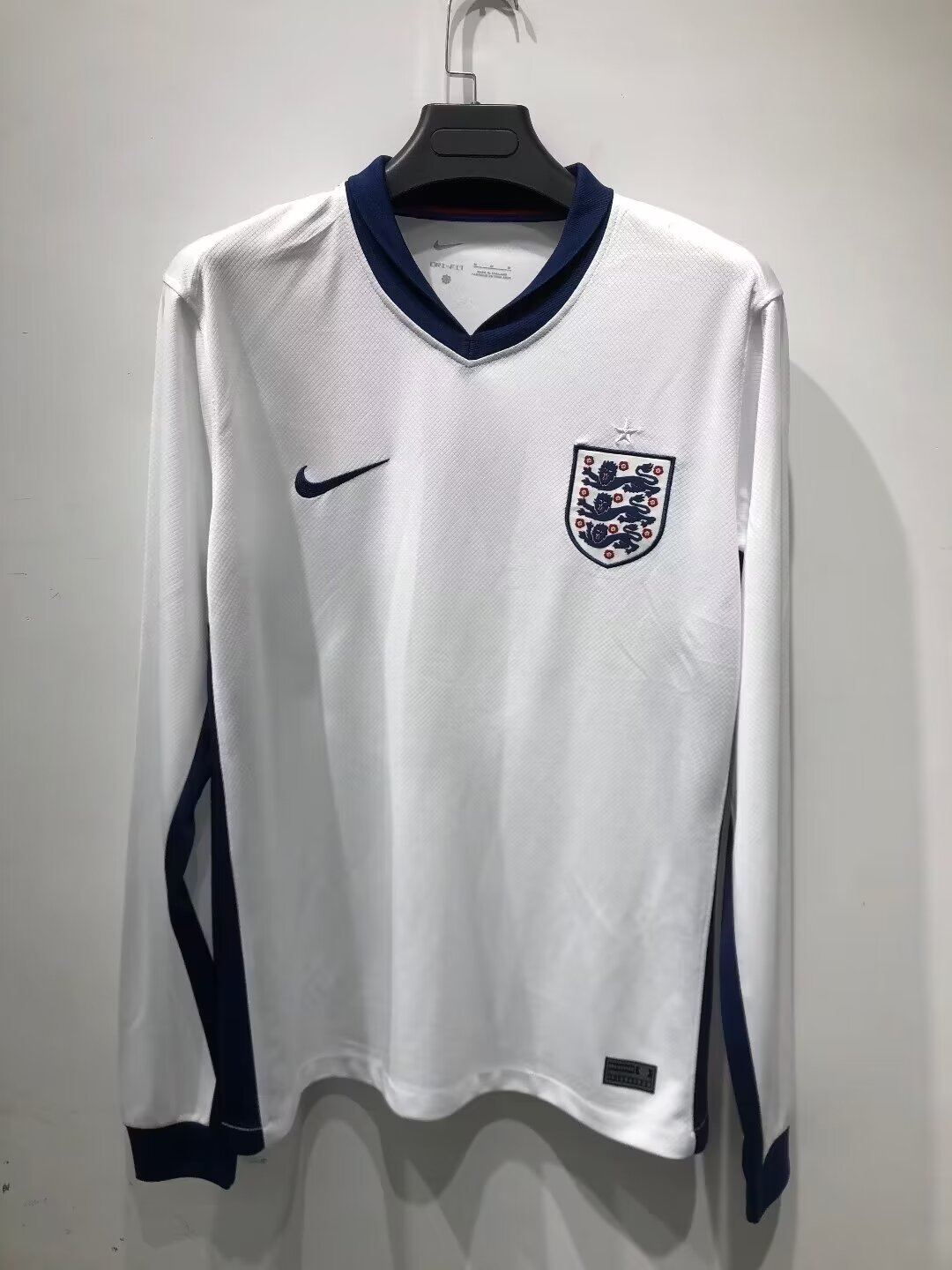 Fans Version 24/25 England Home long sleeve
