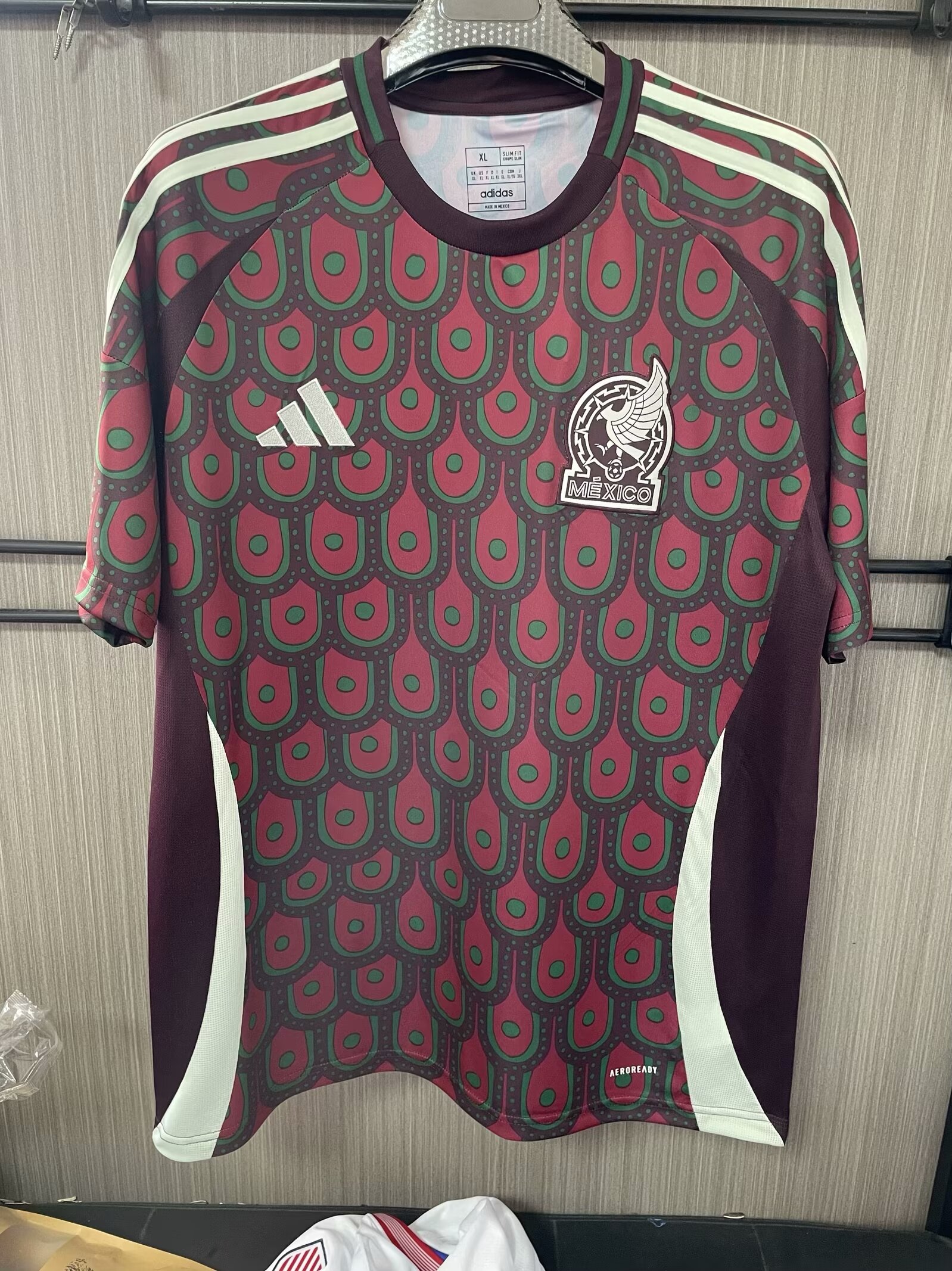 Fans Version 24∕25 Mexico home 