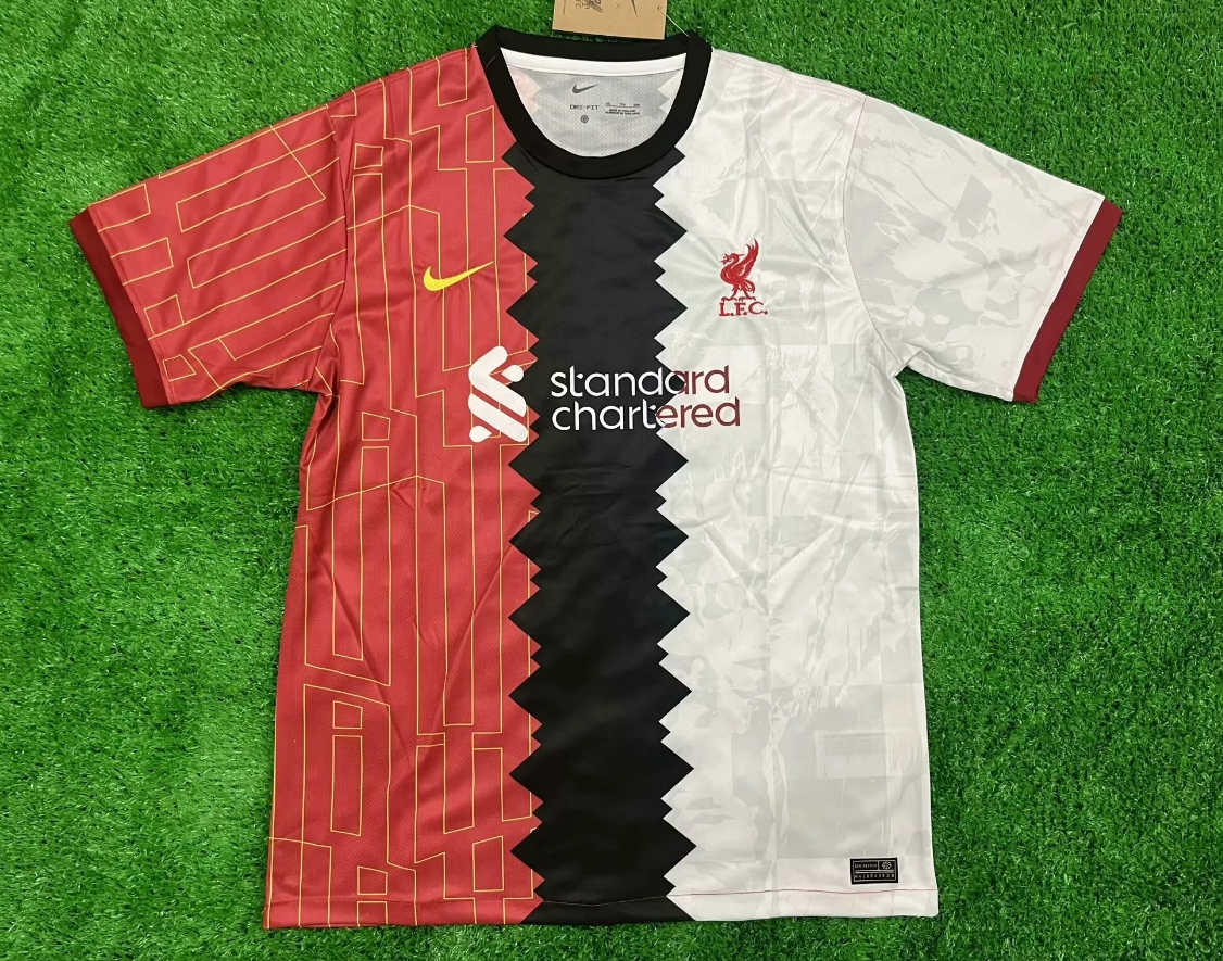 Fans Version 24/25 Liverpool special edition