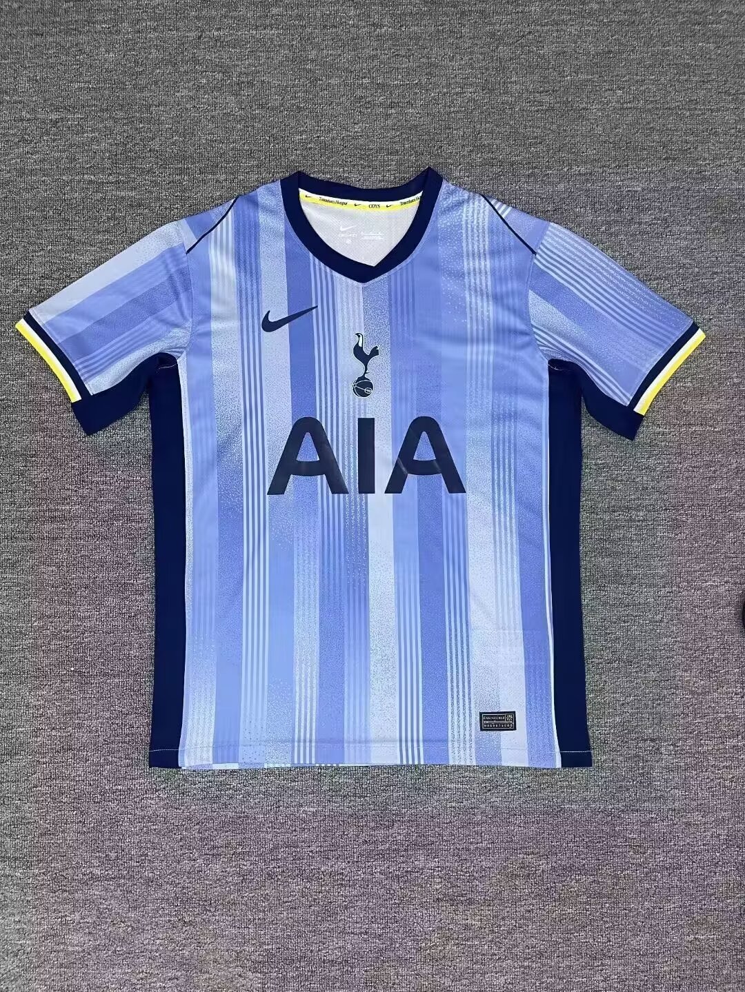 Fans Version 24/25 Tottenham away