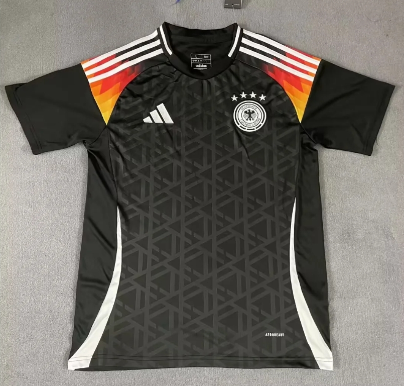 Fans Version 24/25 Germany special edition black