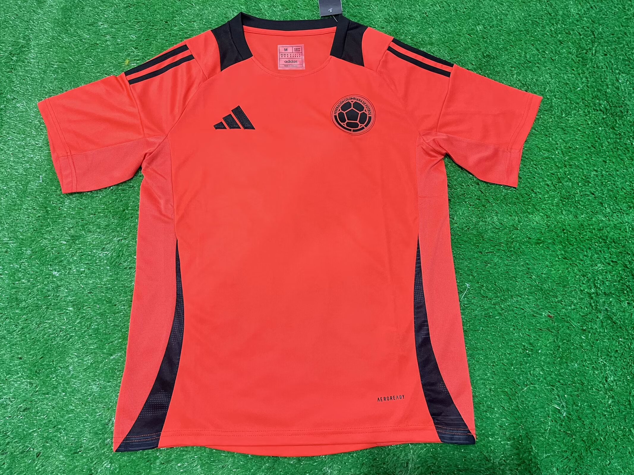 Fans Version 24/25 Colombia training uniform