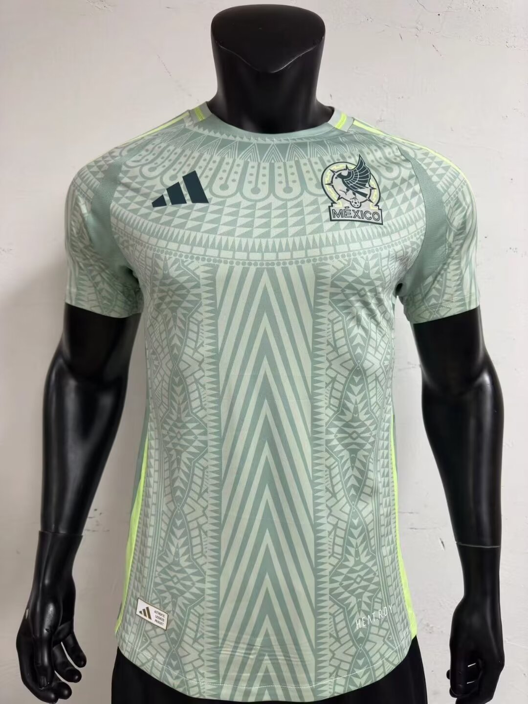 Player Version 24∕25 Mexico away 