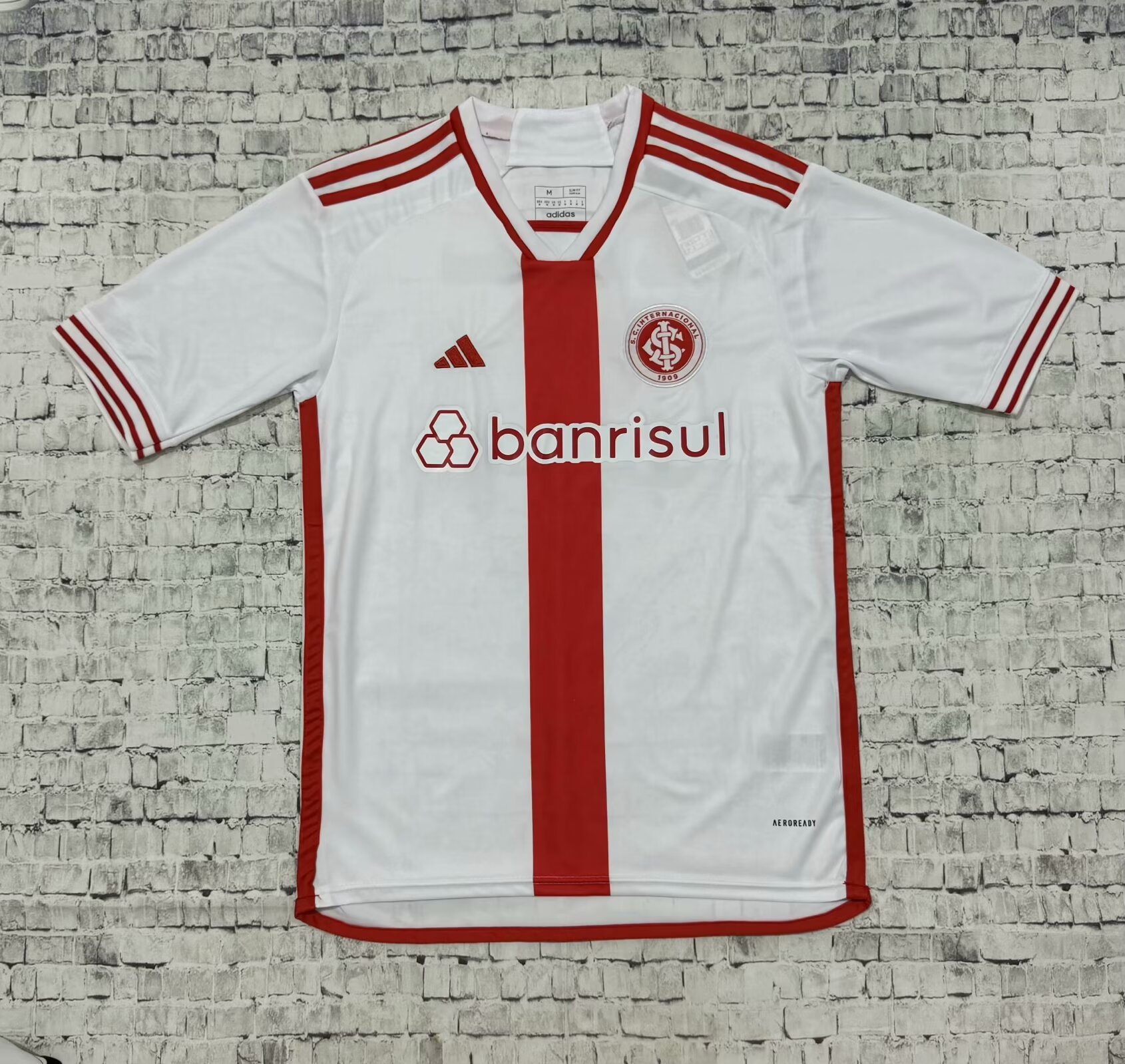 Fans Version 24/25 Brazil Internacional Away