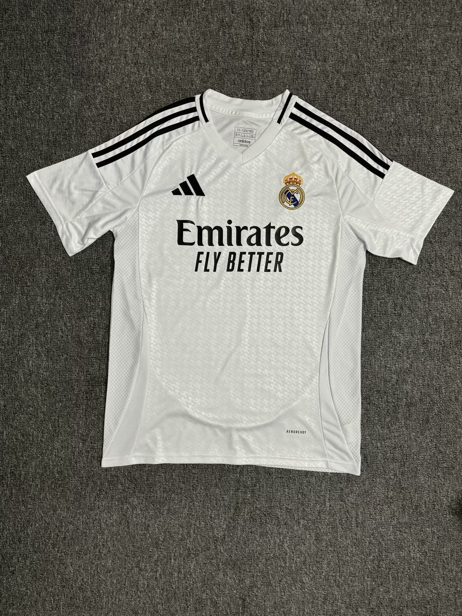 Fans Version 24/25 Real Madrid home