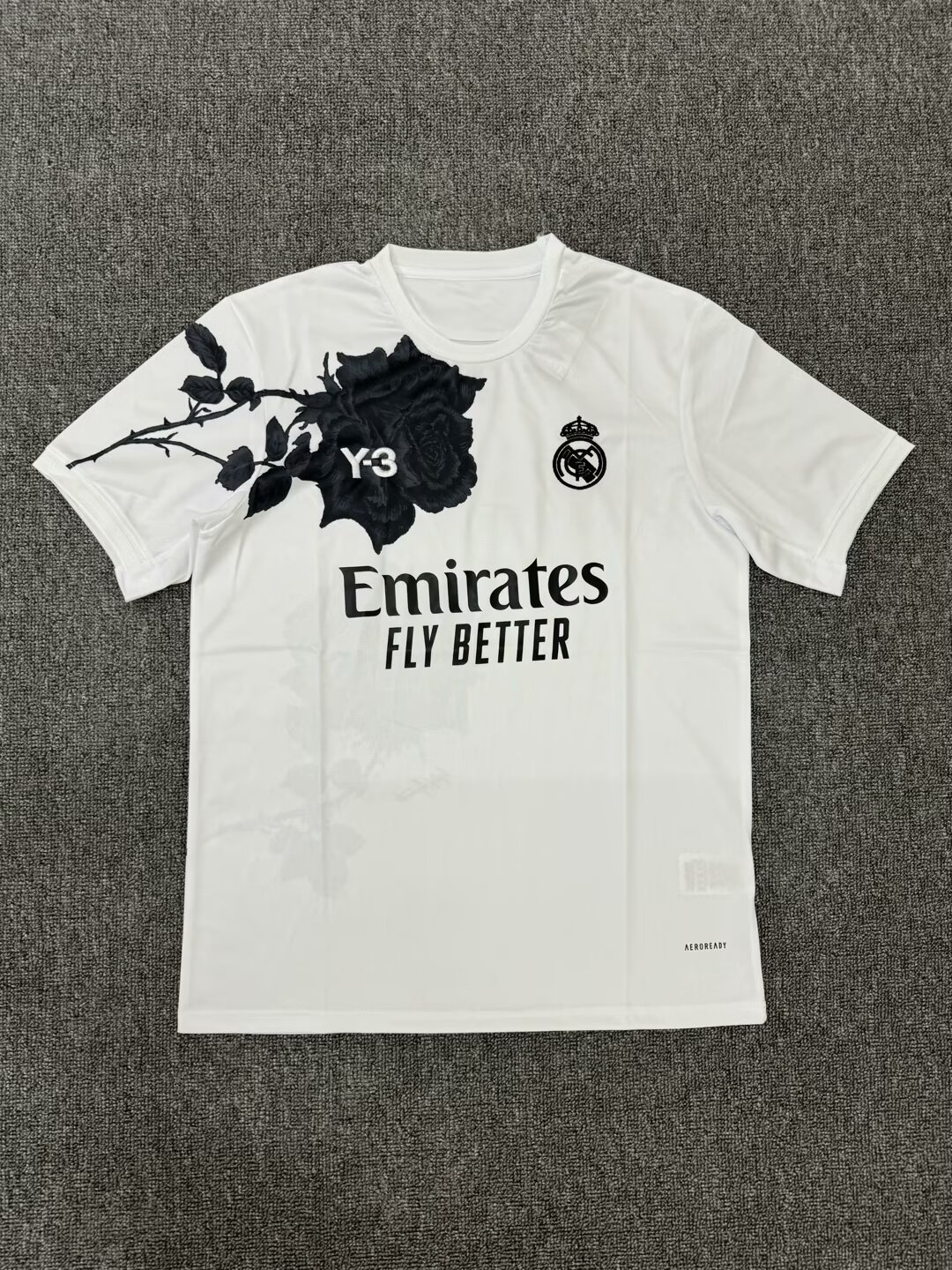 Fans Version 24∕25 Real Madrid training uniform Y3