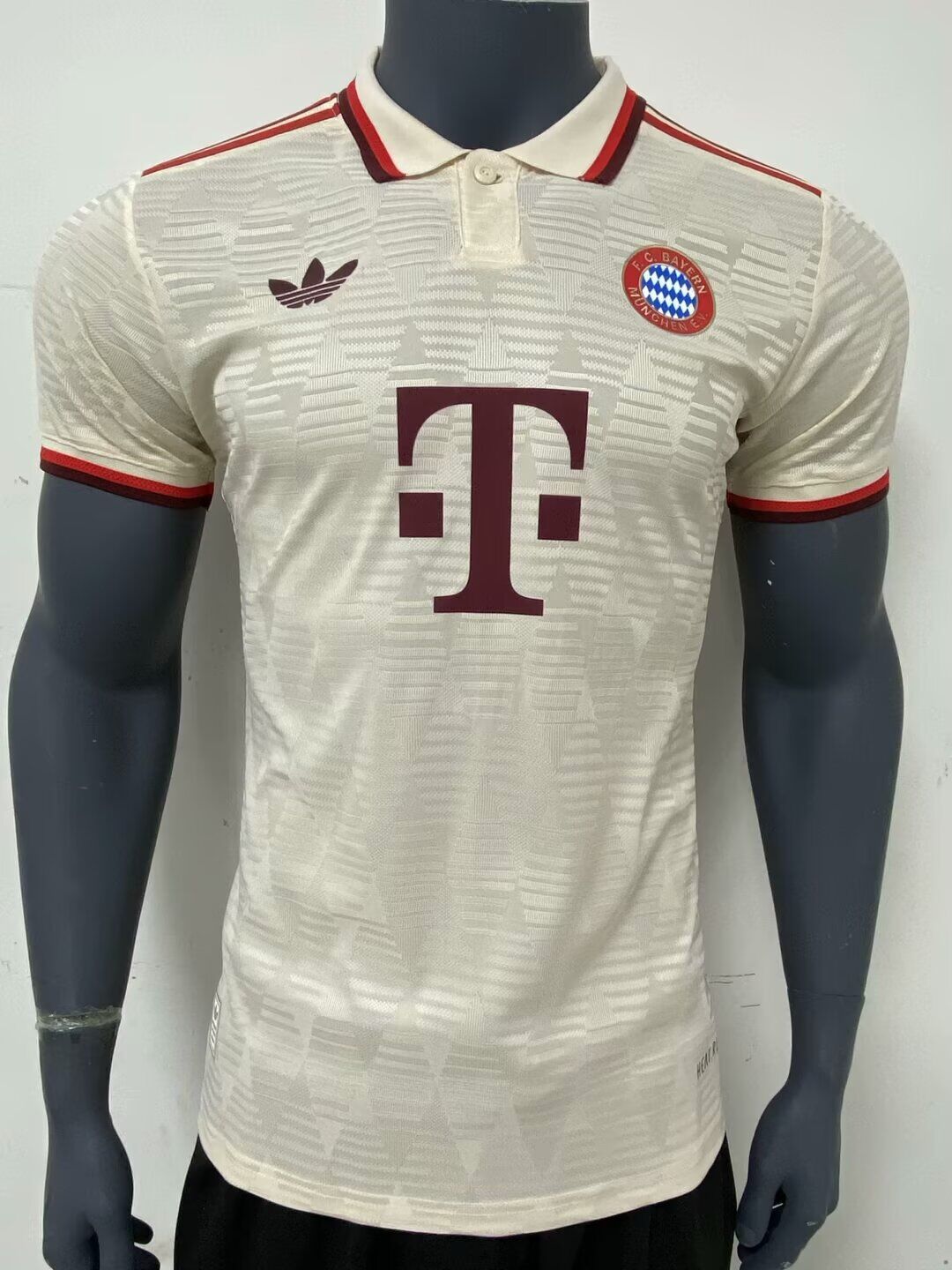 Player Version 24/25 Bayern Third Away
