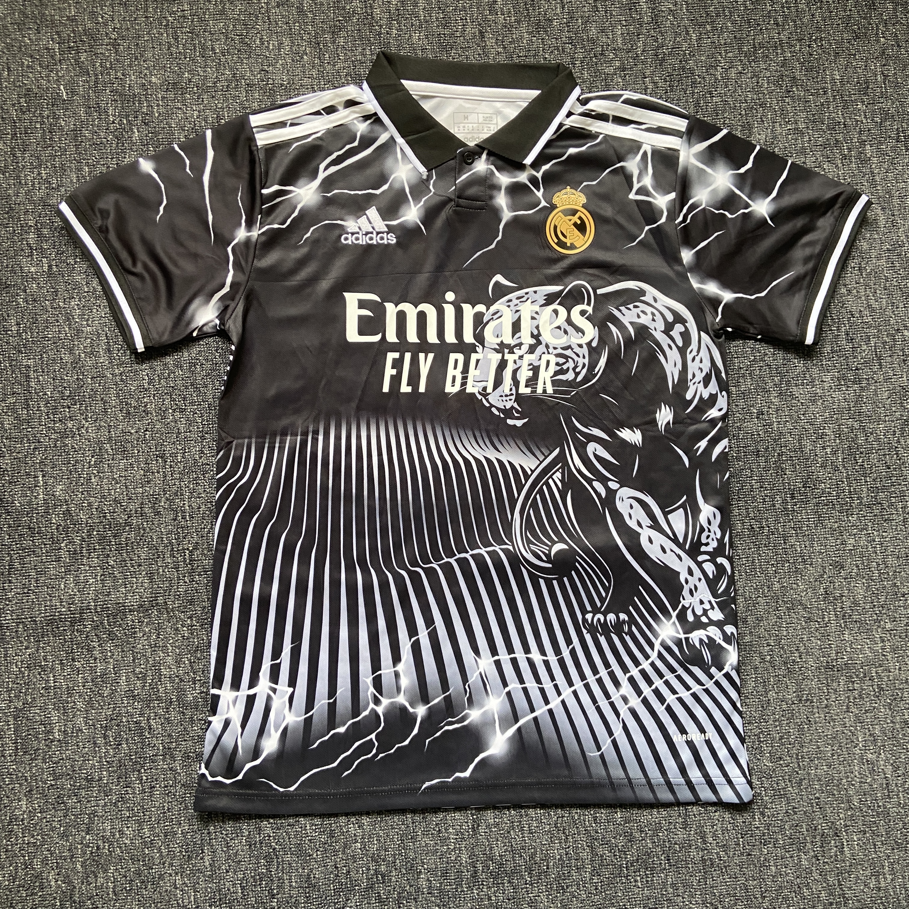 Fans Version 24∕25 Real Madrid special