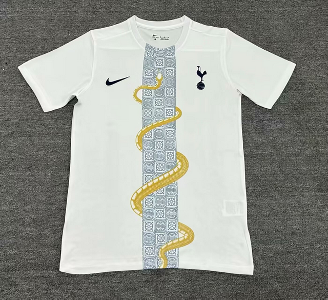 25/26 Tottenham pre match uniform 