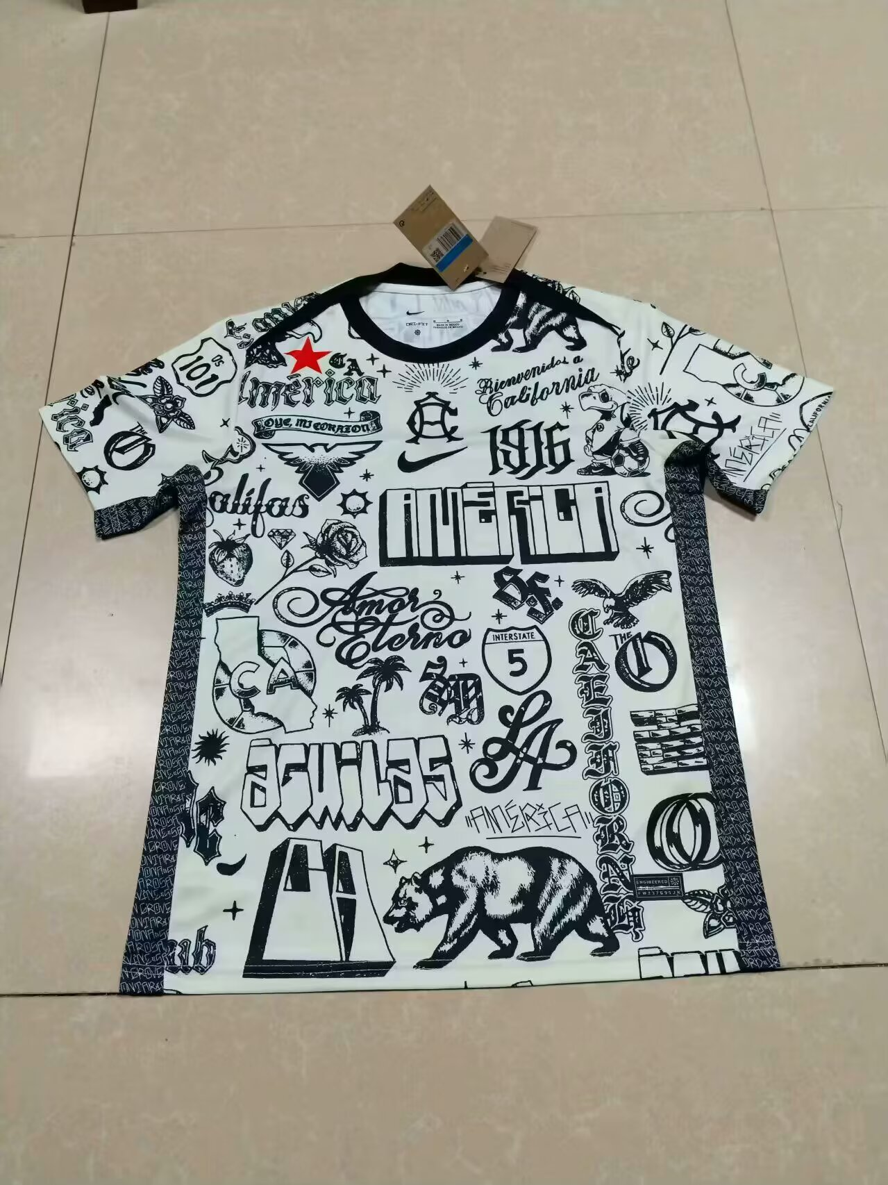Fans Version 25/26 Club America Pre match uniform 