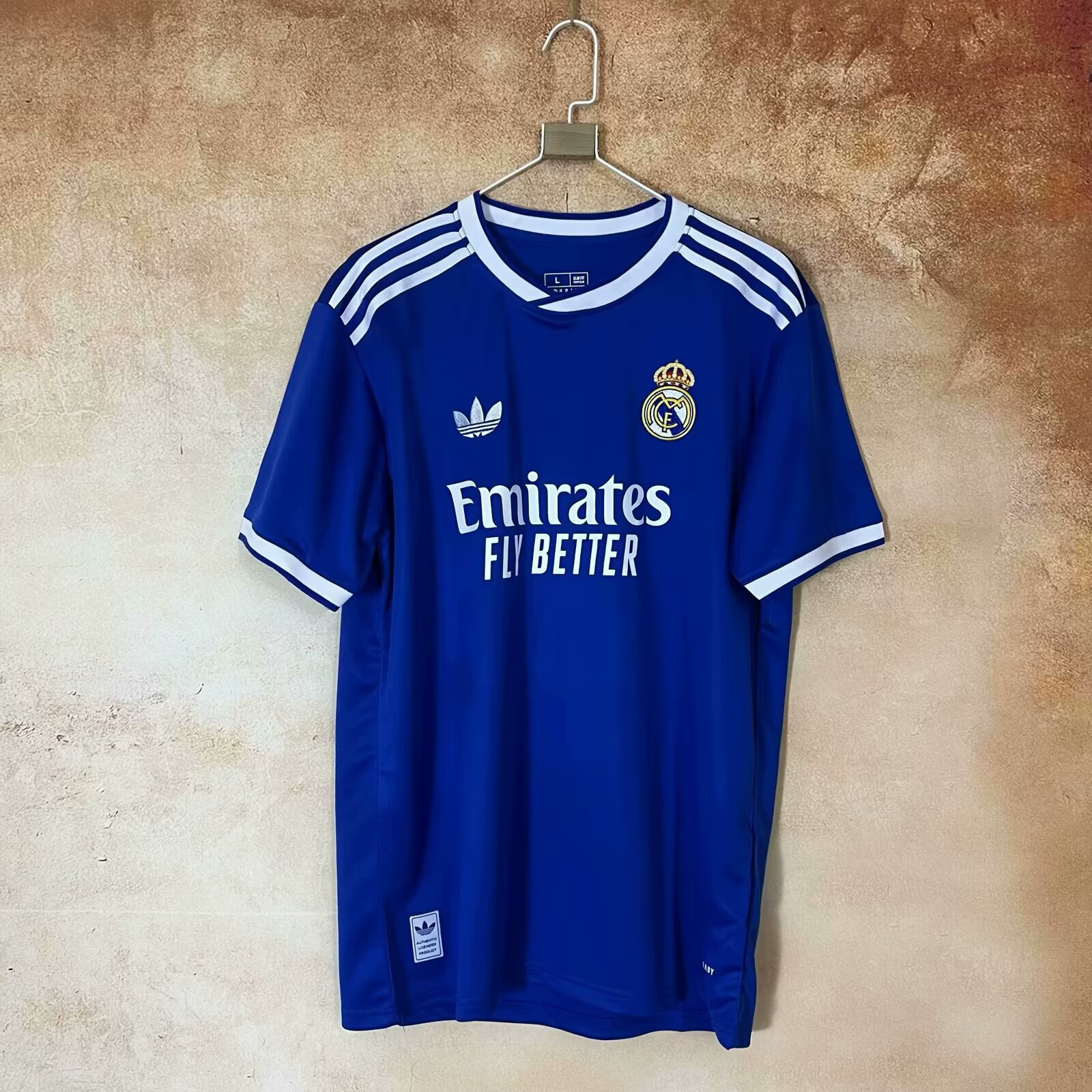Fans Version 25/26Real Madrid blue soccer jersey
