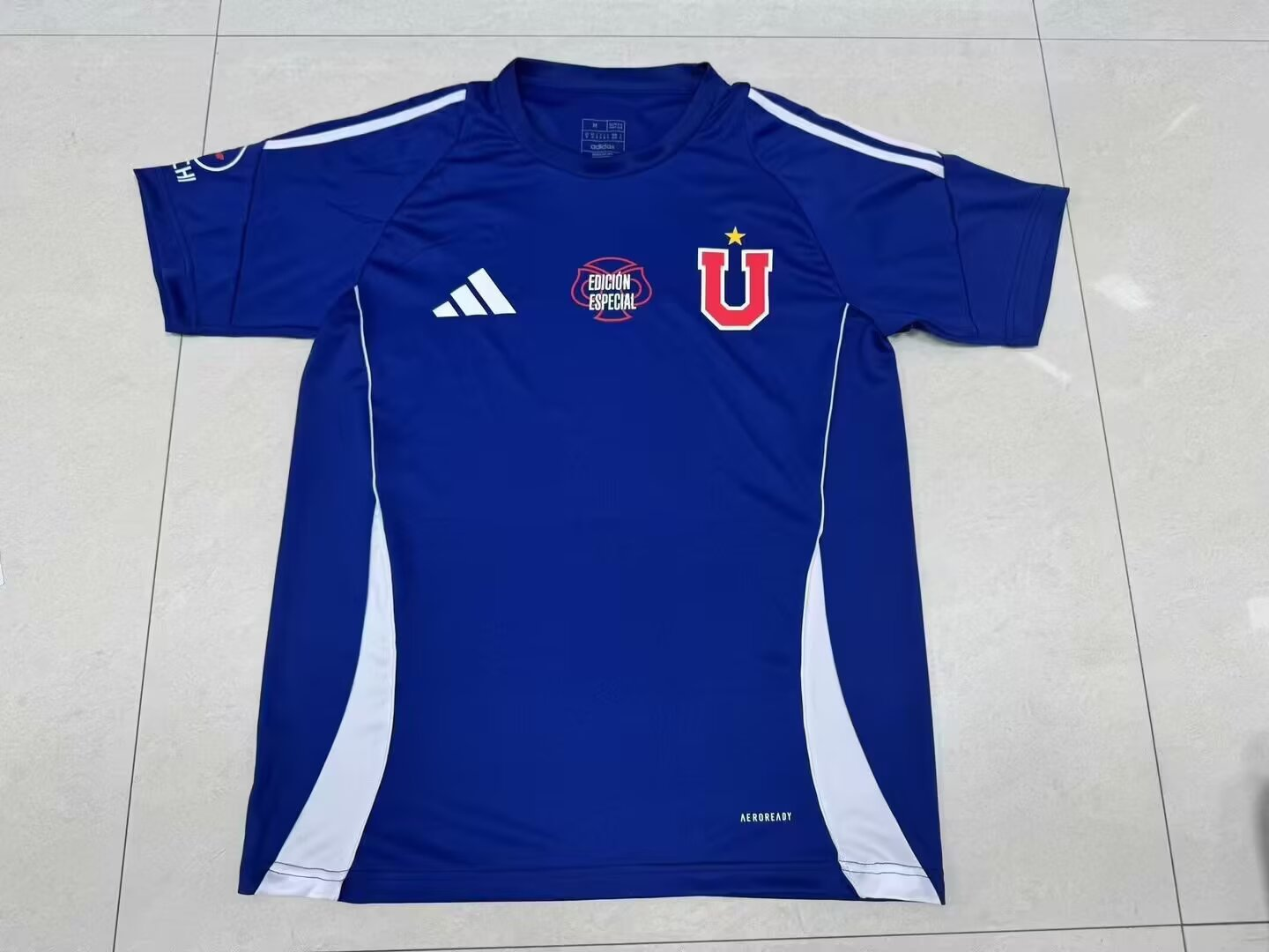 Fans Version 25/26Universidad de Chile training soccer jersey