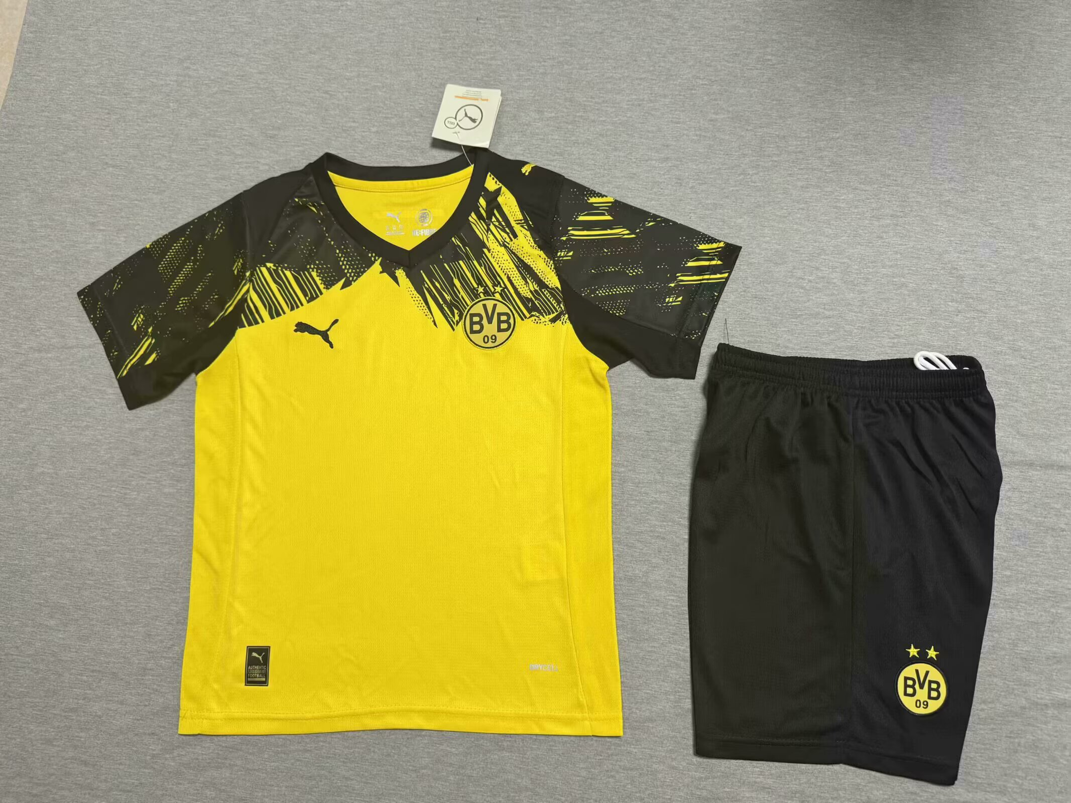 25/26Dortmund kids kits home
