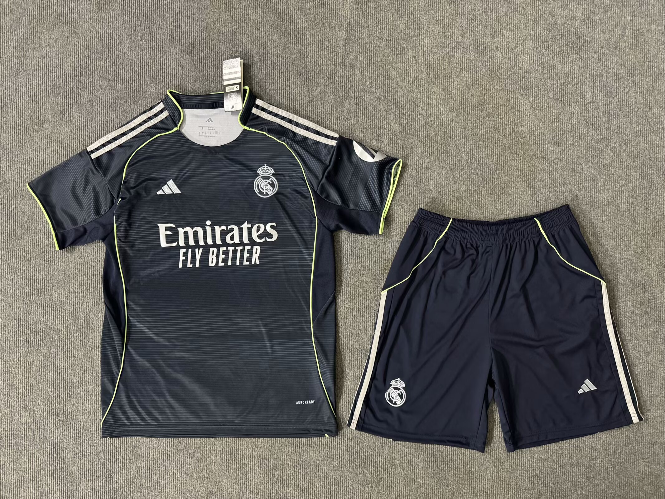 25/26 Real Madrid Adults Kits away
