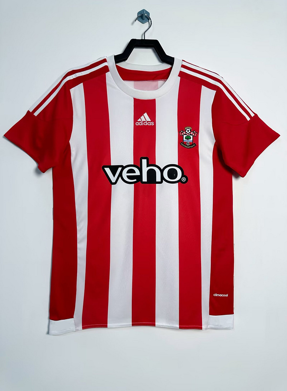 retro2015/16  Southampton home