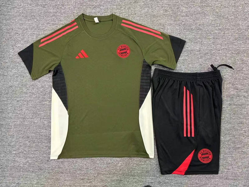25/26Bayern Munchen green Adults Training Kits