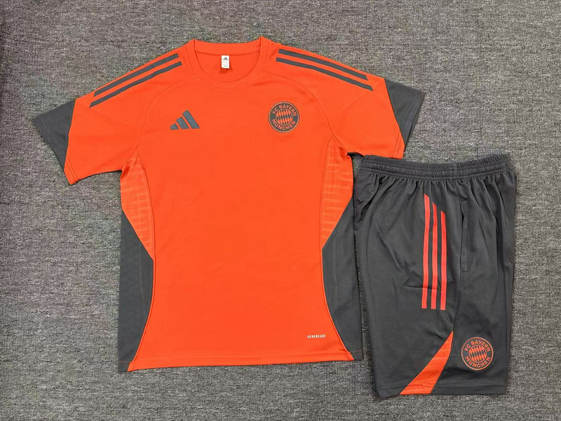 25/26Bayern Munchen  Adults Training Kits