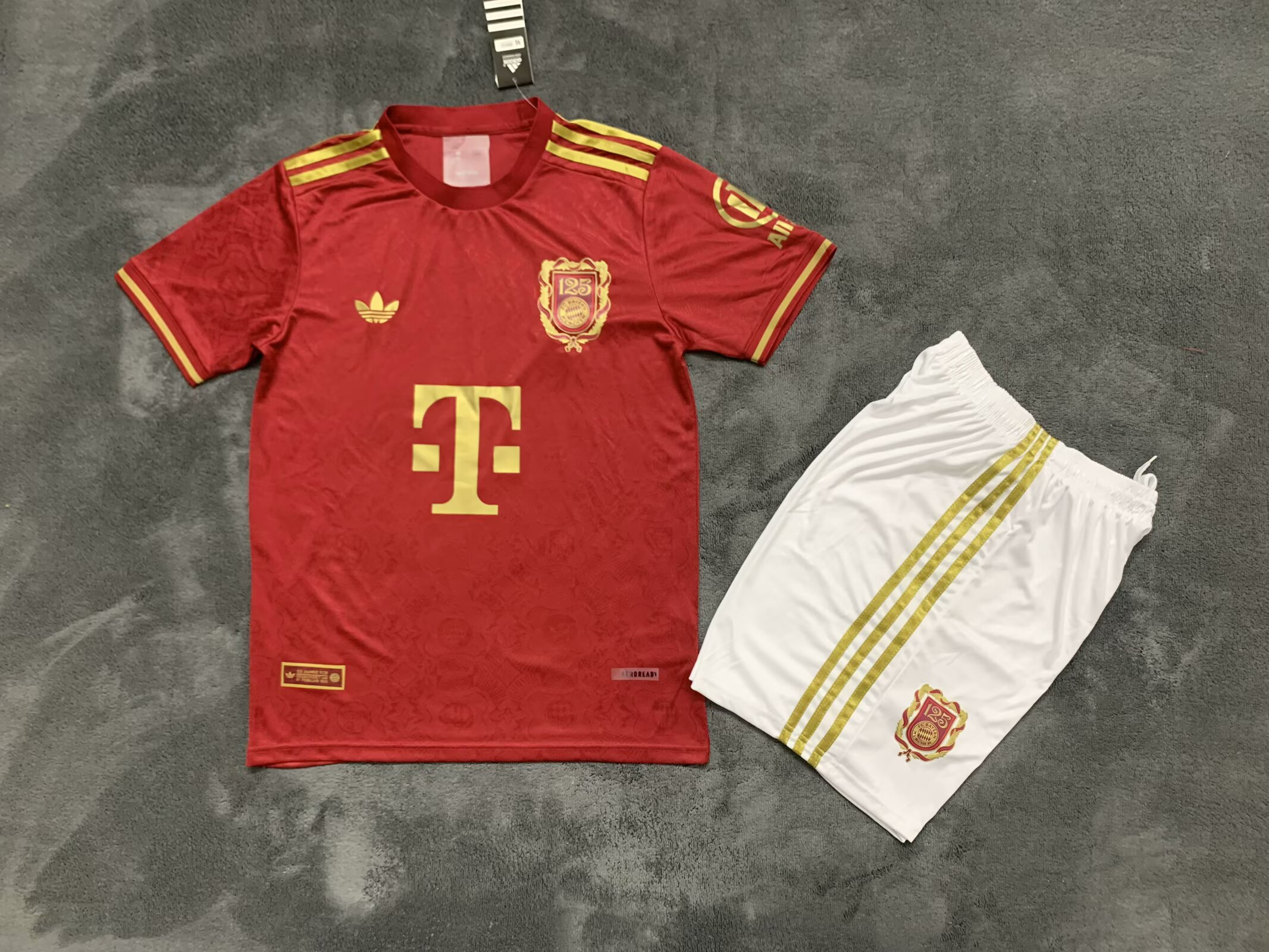 25/26Bayern Munchen Adults kits 125th Anniversary Commemoration