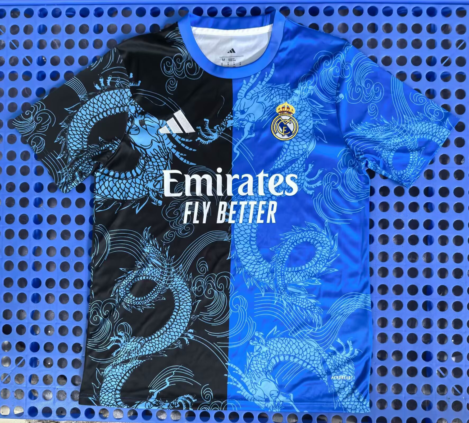Fans Version 25/26  Real Madrid Dragon Black Blue Training Uniform