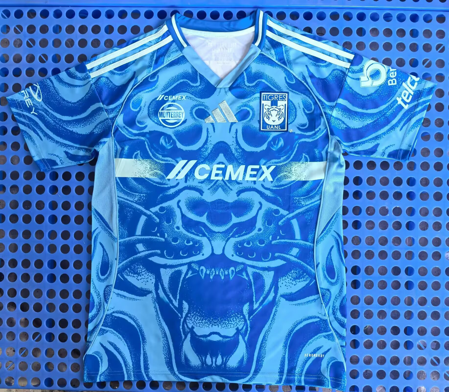Fans Version 25/26Tigers away fans are unpopular