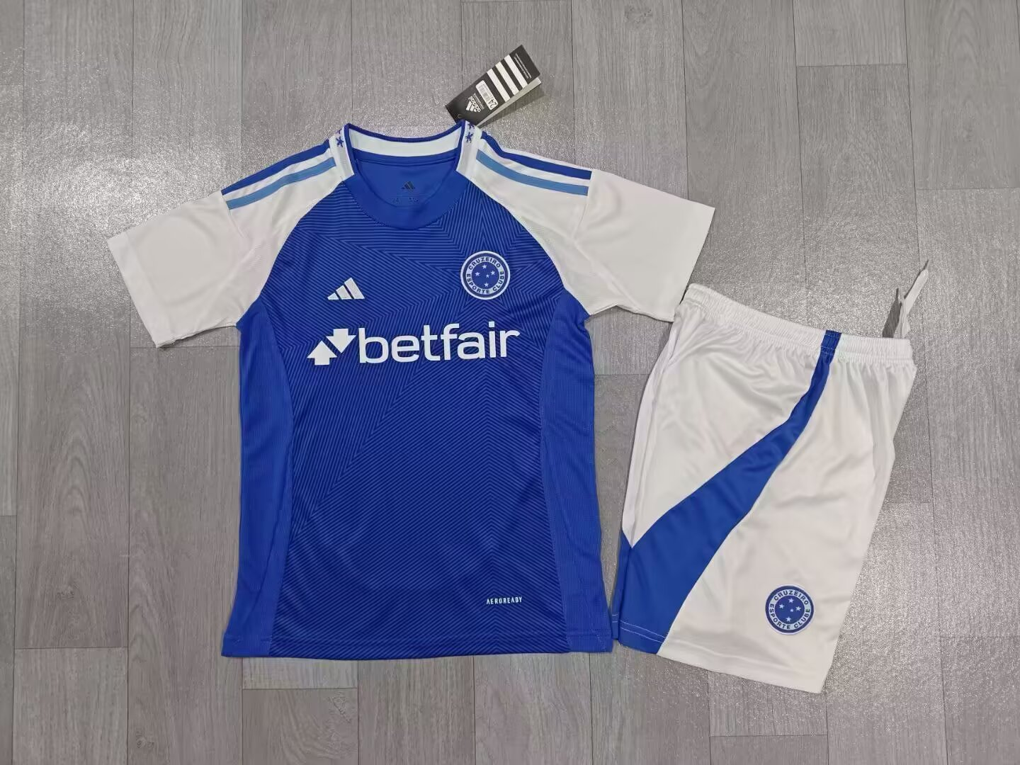 25/26Kids kits Cruzeiro home