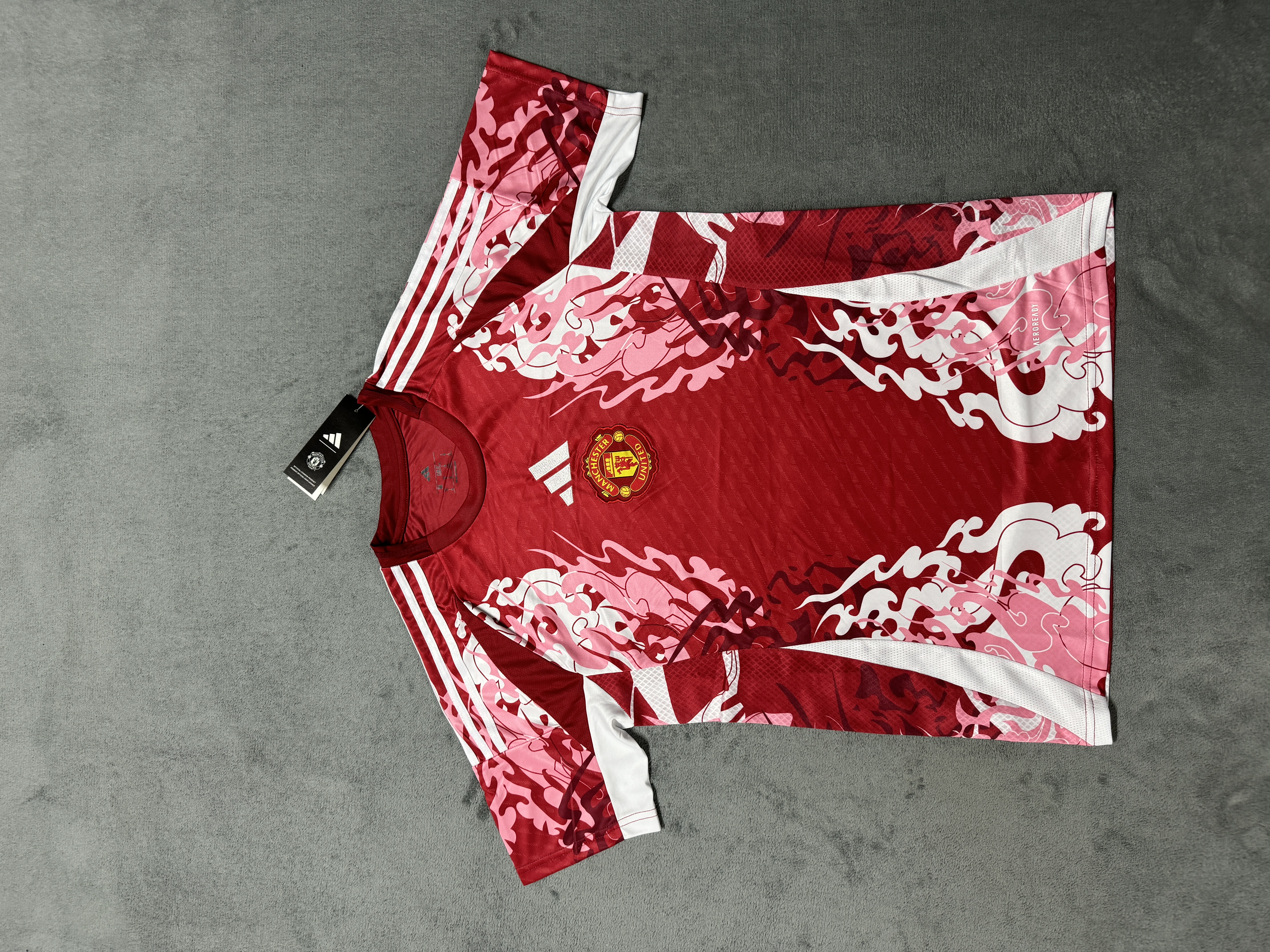 Fans Version 25/26Manchester United Special Edition Red BMD