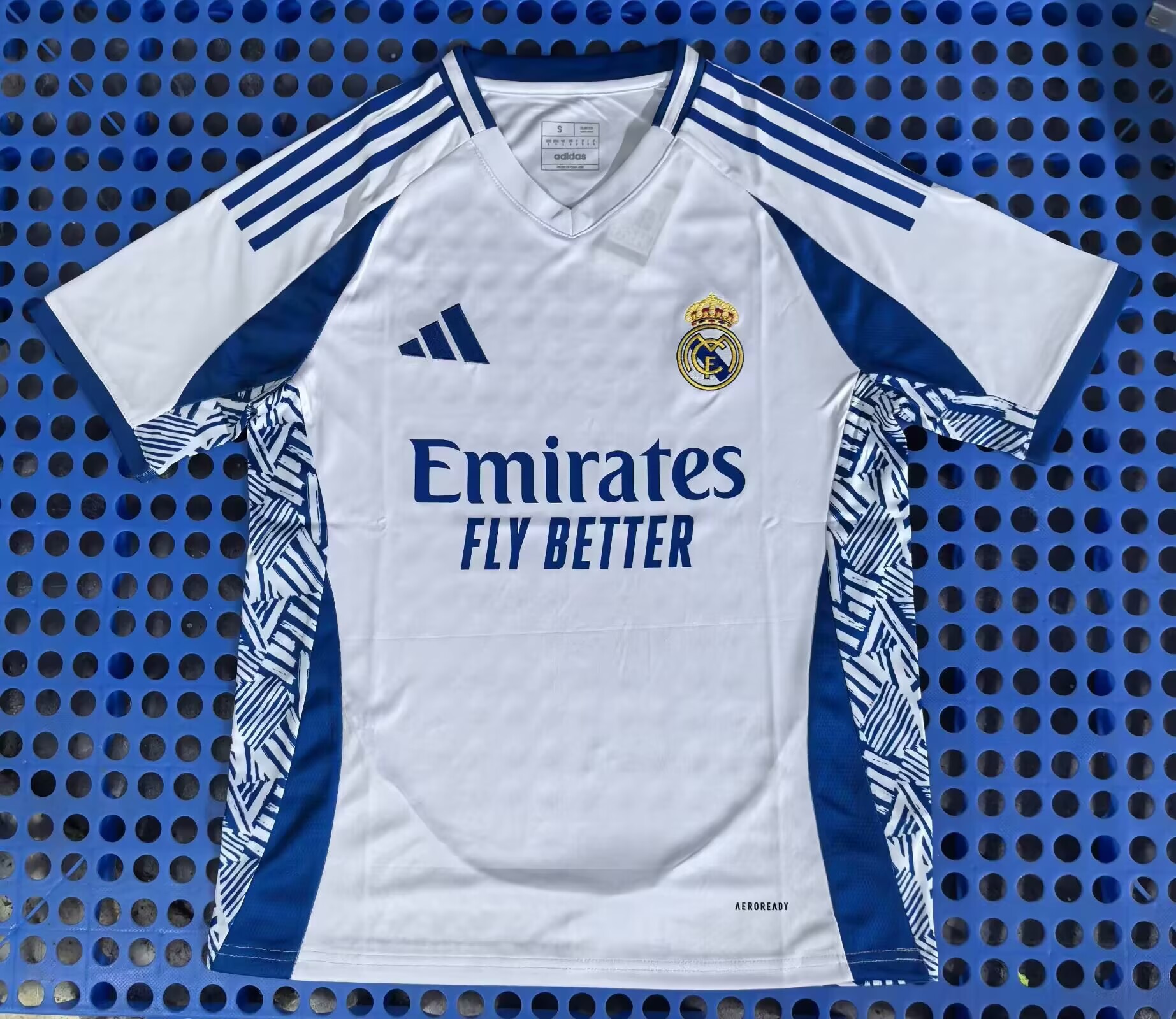 Fans Version 2526Real Madrid Blue and White Special Edition 