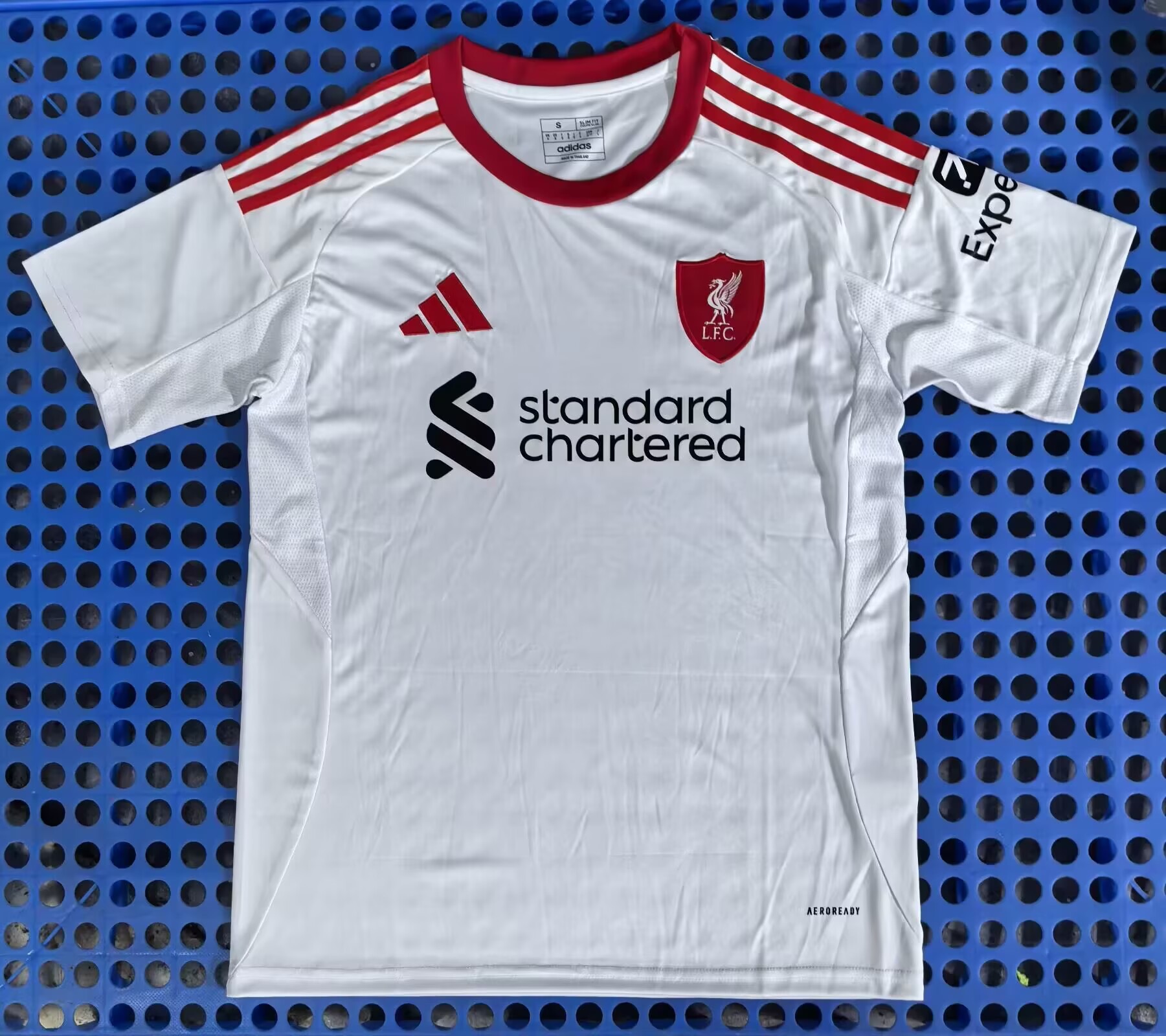 Fans Version 2526Liverpool away 