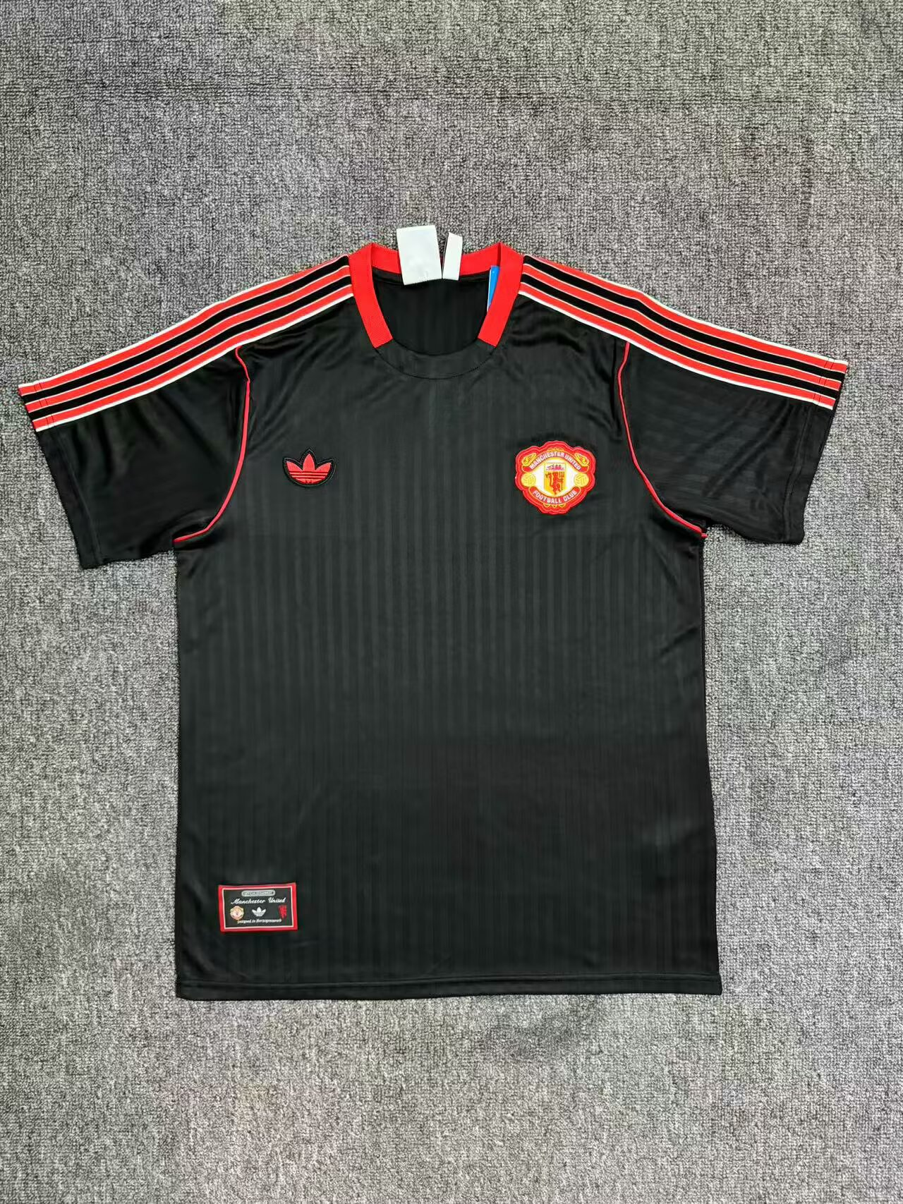 Fans Version 2526Manchester United training uniform