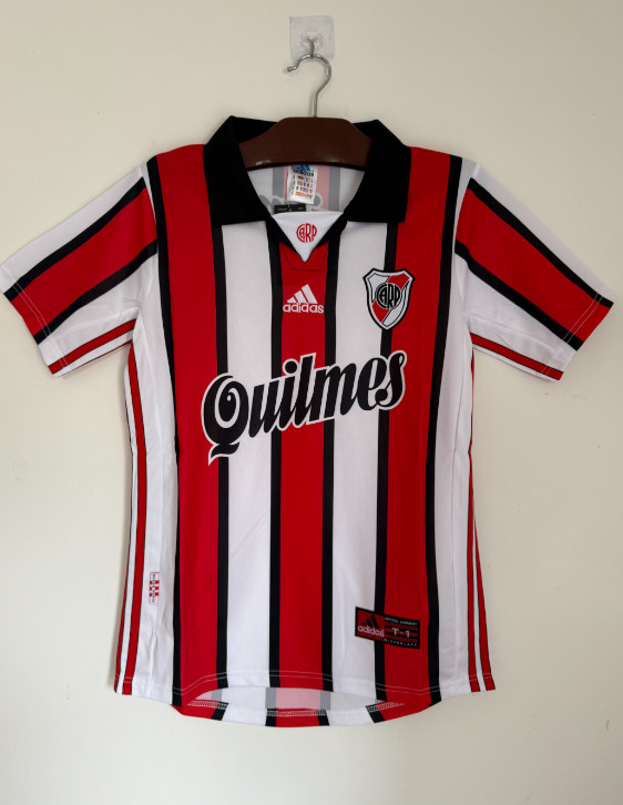 99-00Retro Riverbed Three Ke