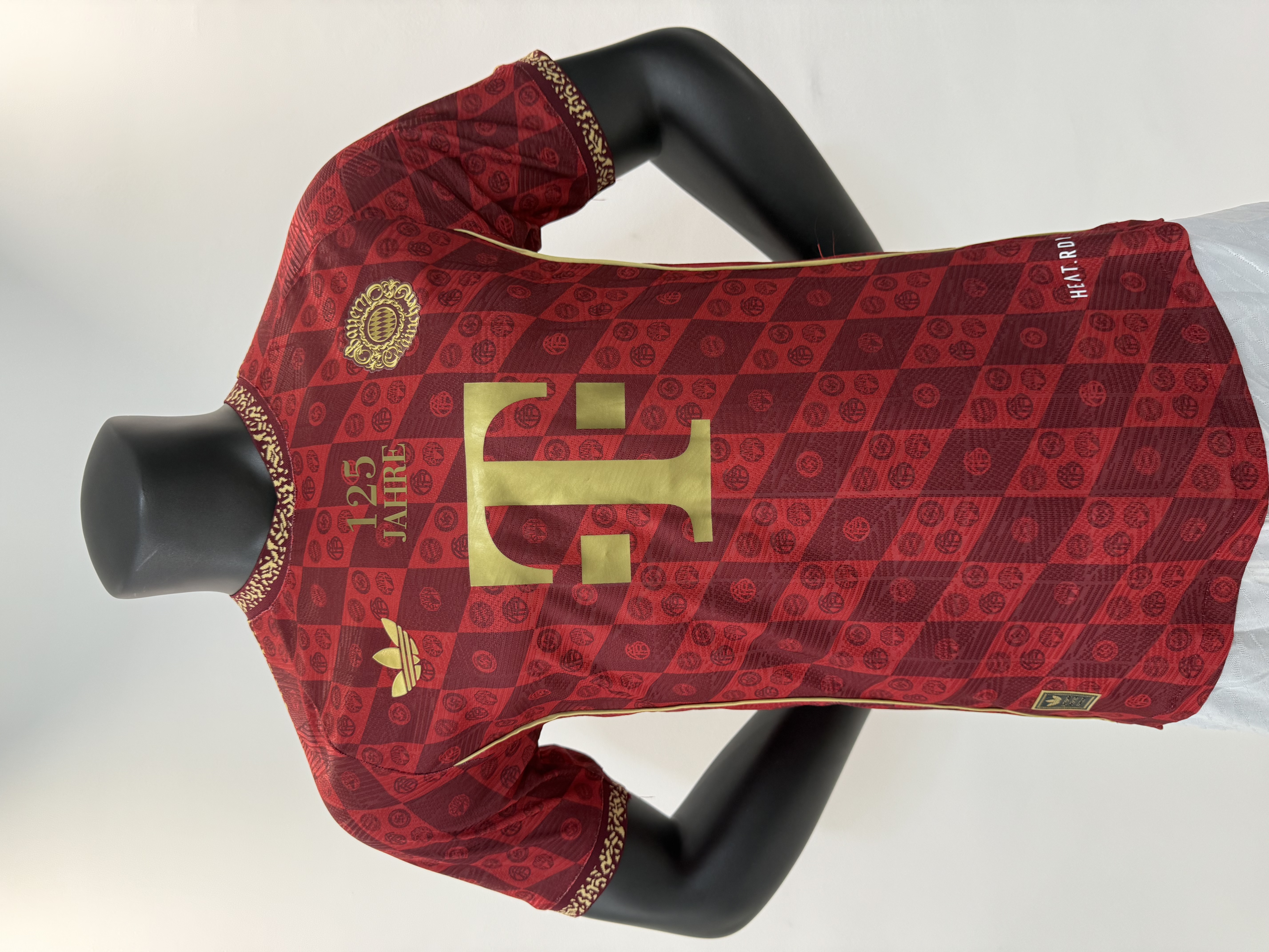 25/26Bayern 125th Anniversary Red Special Edition