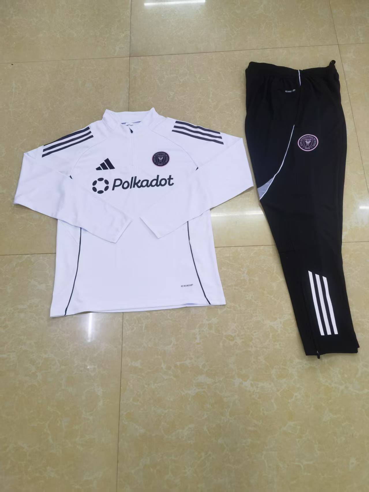 25/26Miami White Tracksuit kits