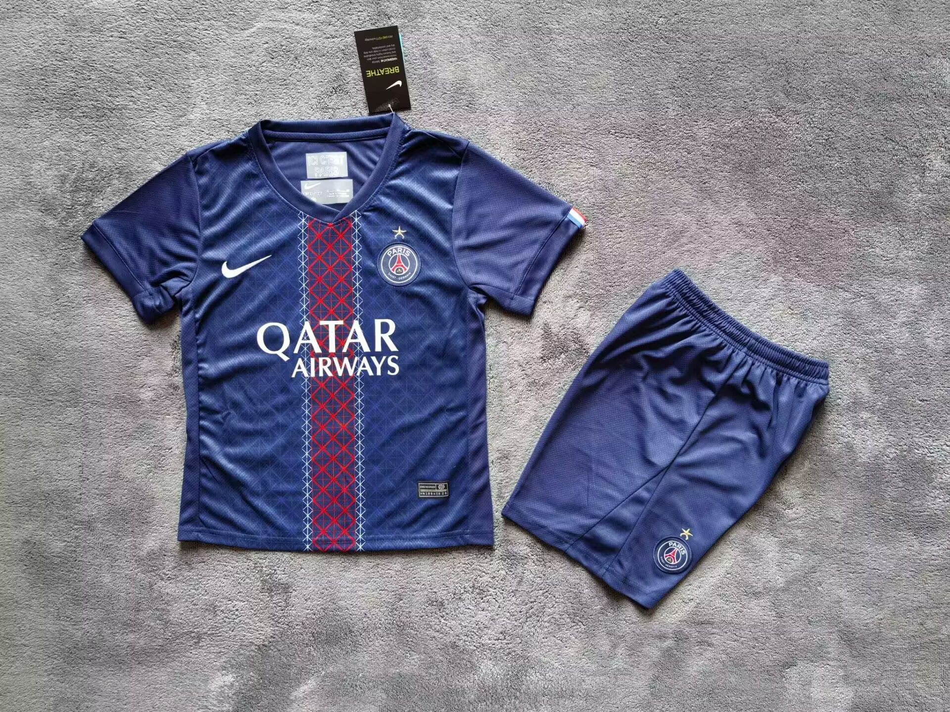 Kids kits 25/26 Paris Main Belt Star