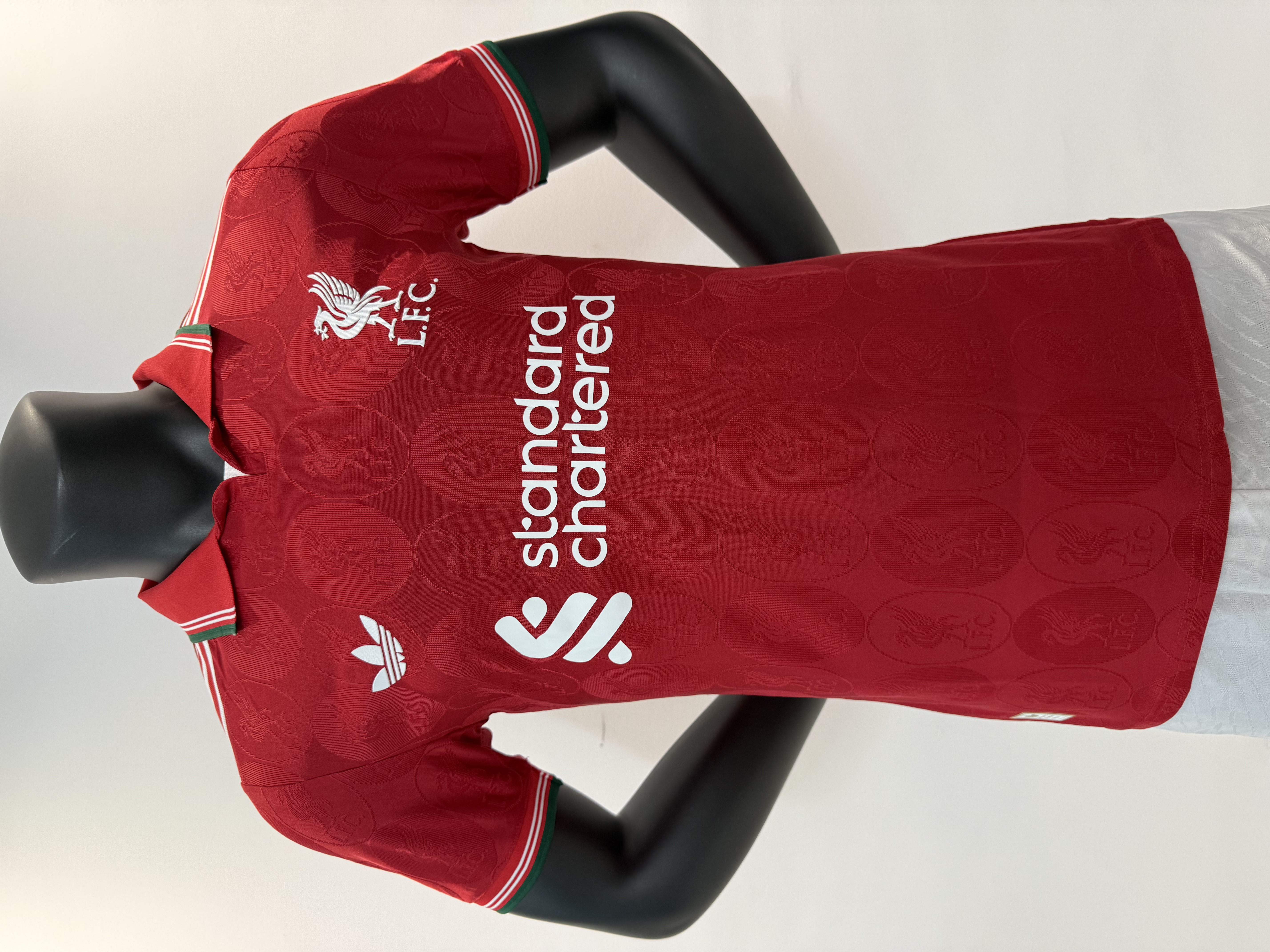 Player Version 25/26 Liverpool Red Special Edition