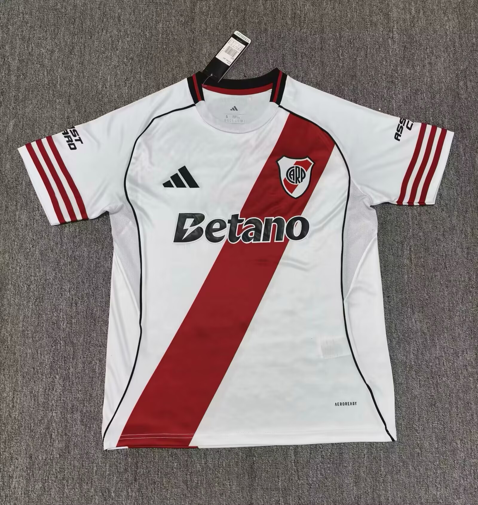 Fans Version 25/26 Riverbed home