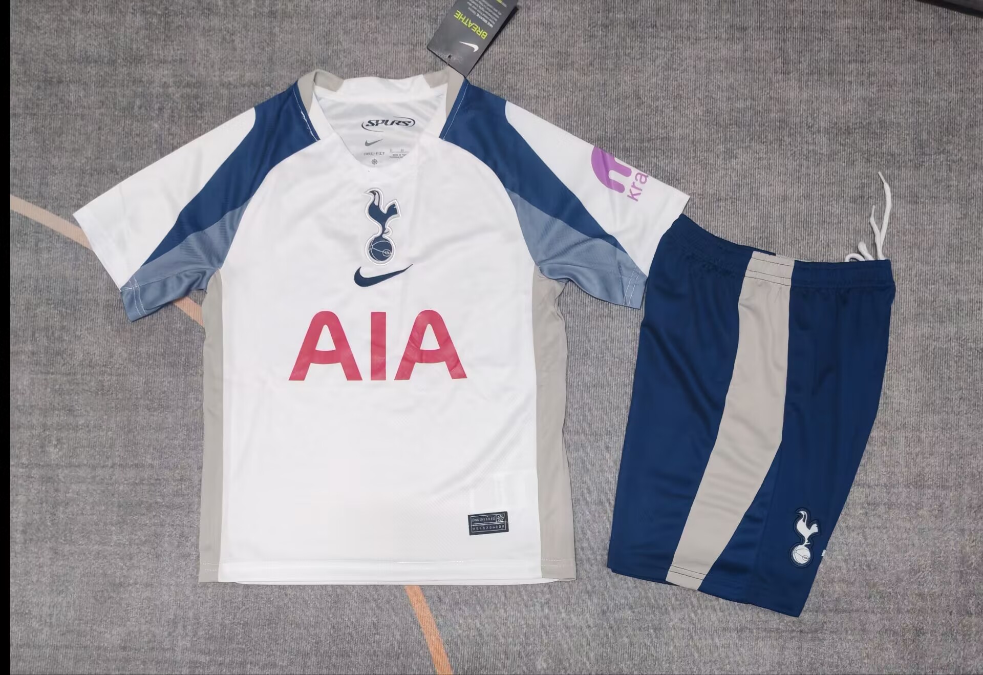 Kids kits25/26 Tottenham home