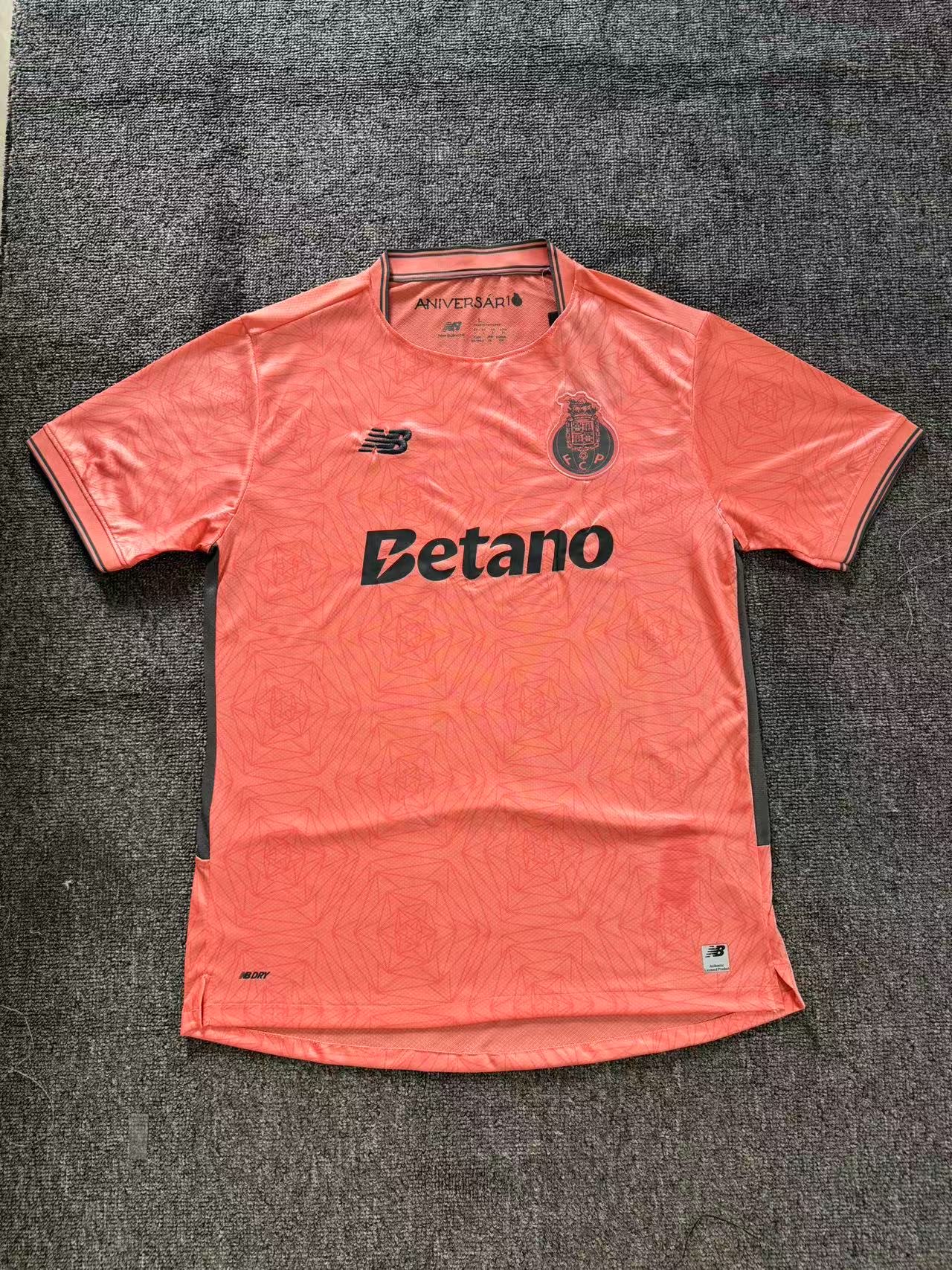 Fans Version 25/26 Porto home