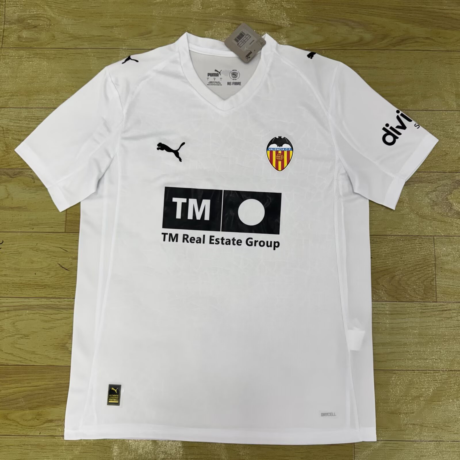 Fans Version 25/26 Valencia home