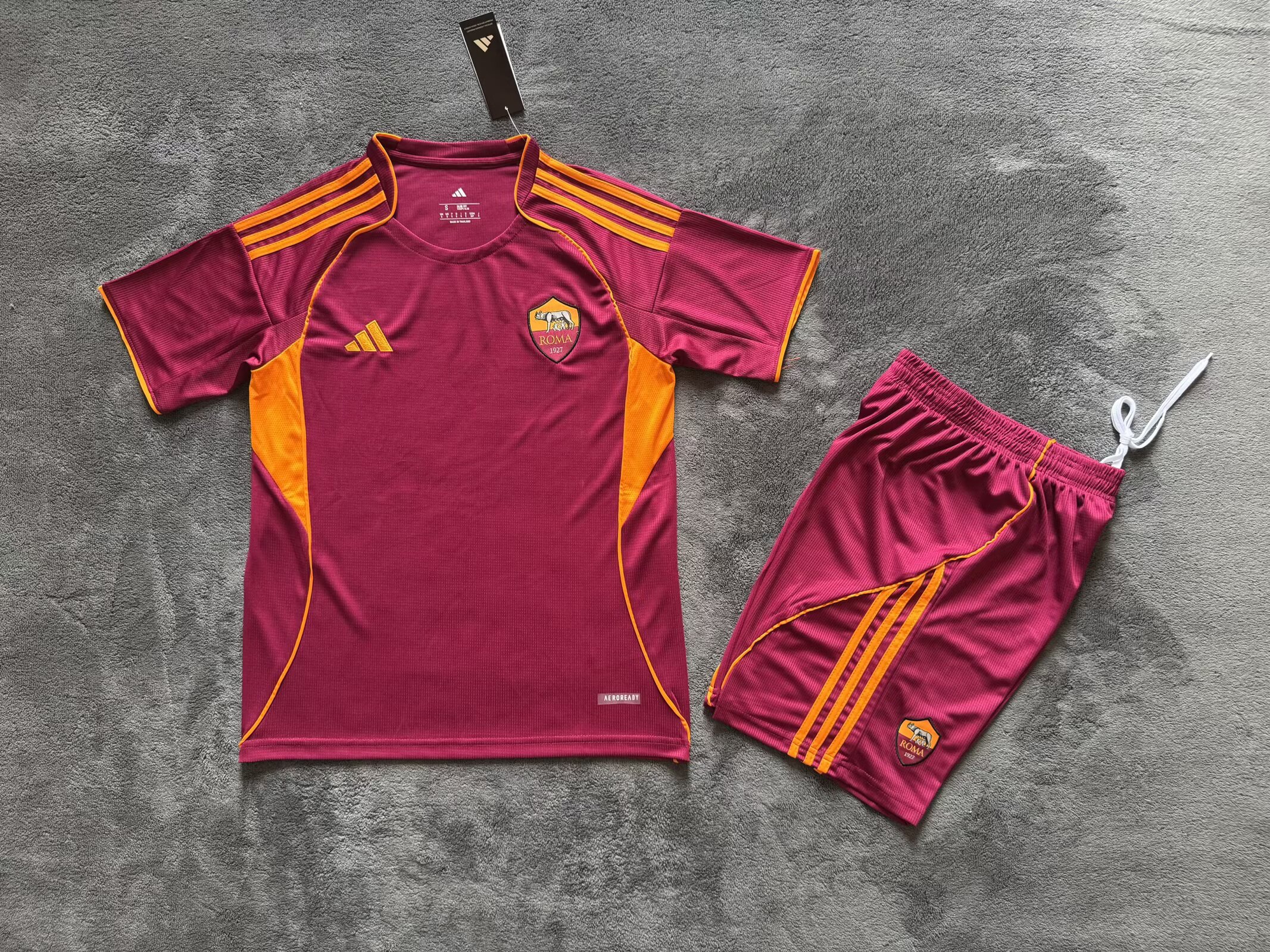 Adults kit 25/26 Roman home