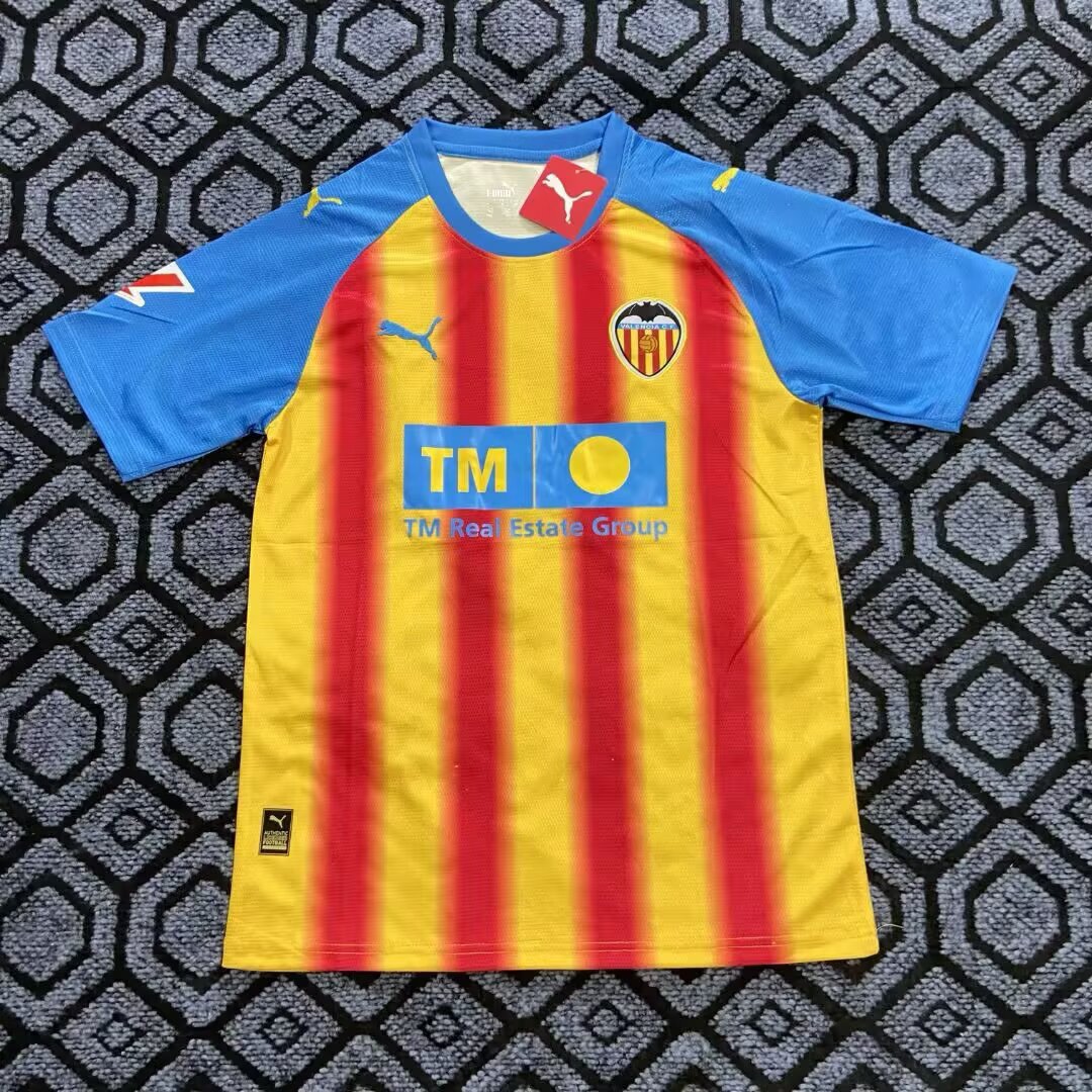 Fans Version 25/26 Valencia home 