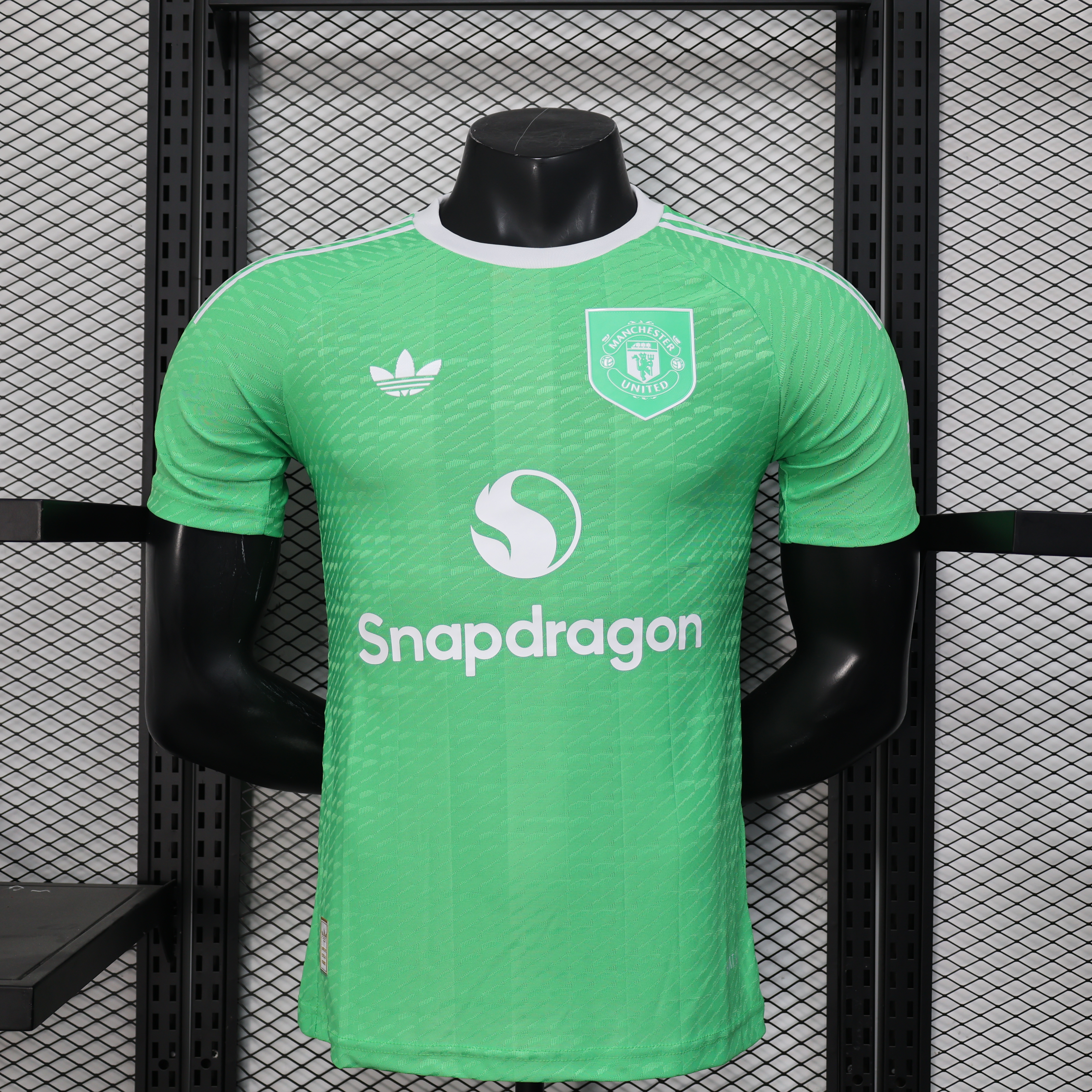 Player Version 25/26 Manchester United goalkeeper Green