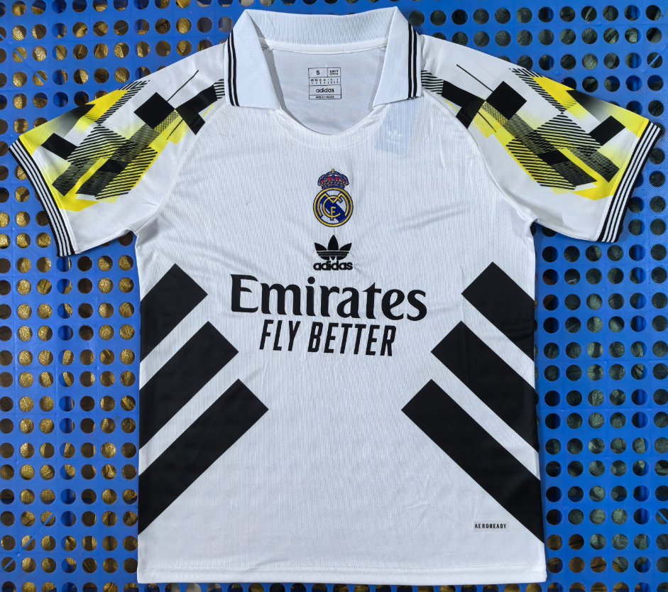 Fans Version 25/26 Real Madrid Clover White Pre match Training Uniform