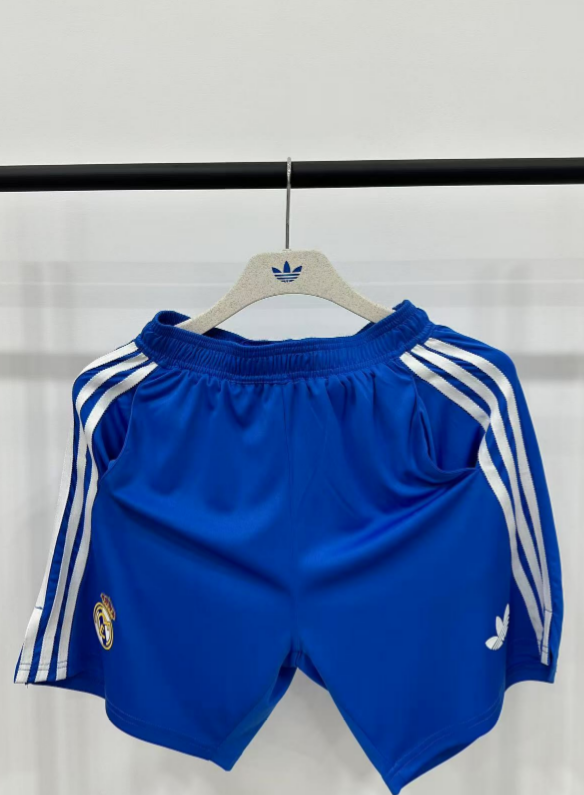 Player version 25/26 Real Madrid's second away shorts