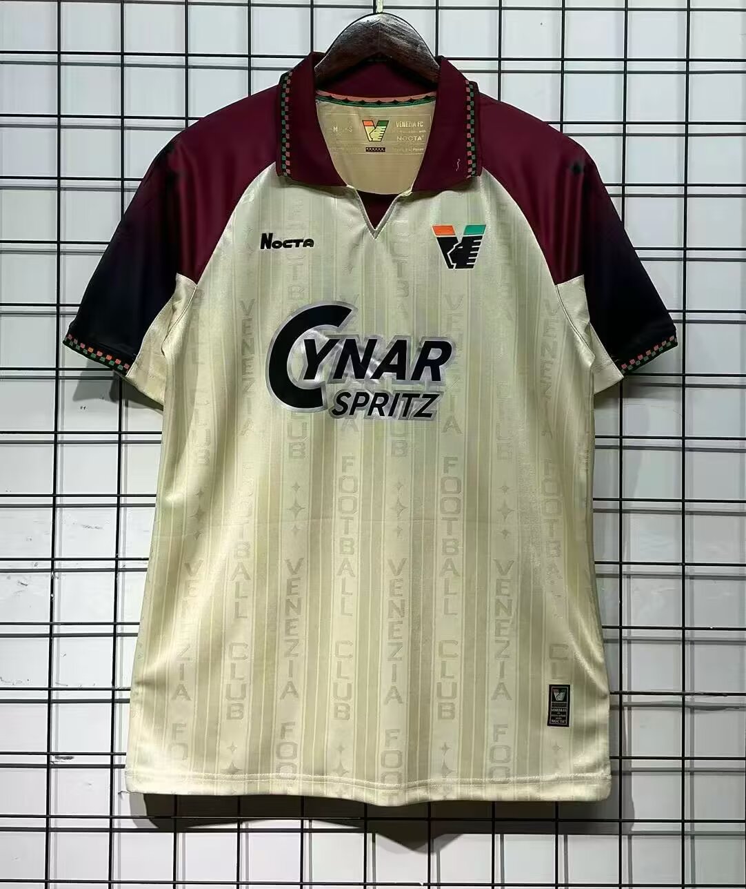 Fans Version 25/26 Venice away