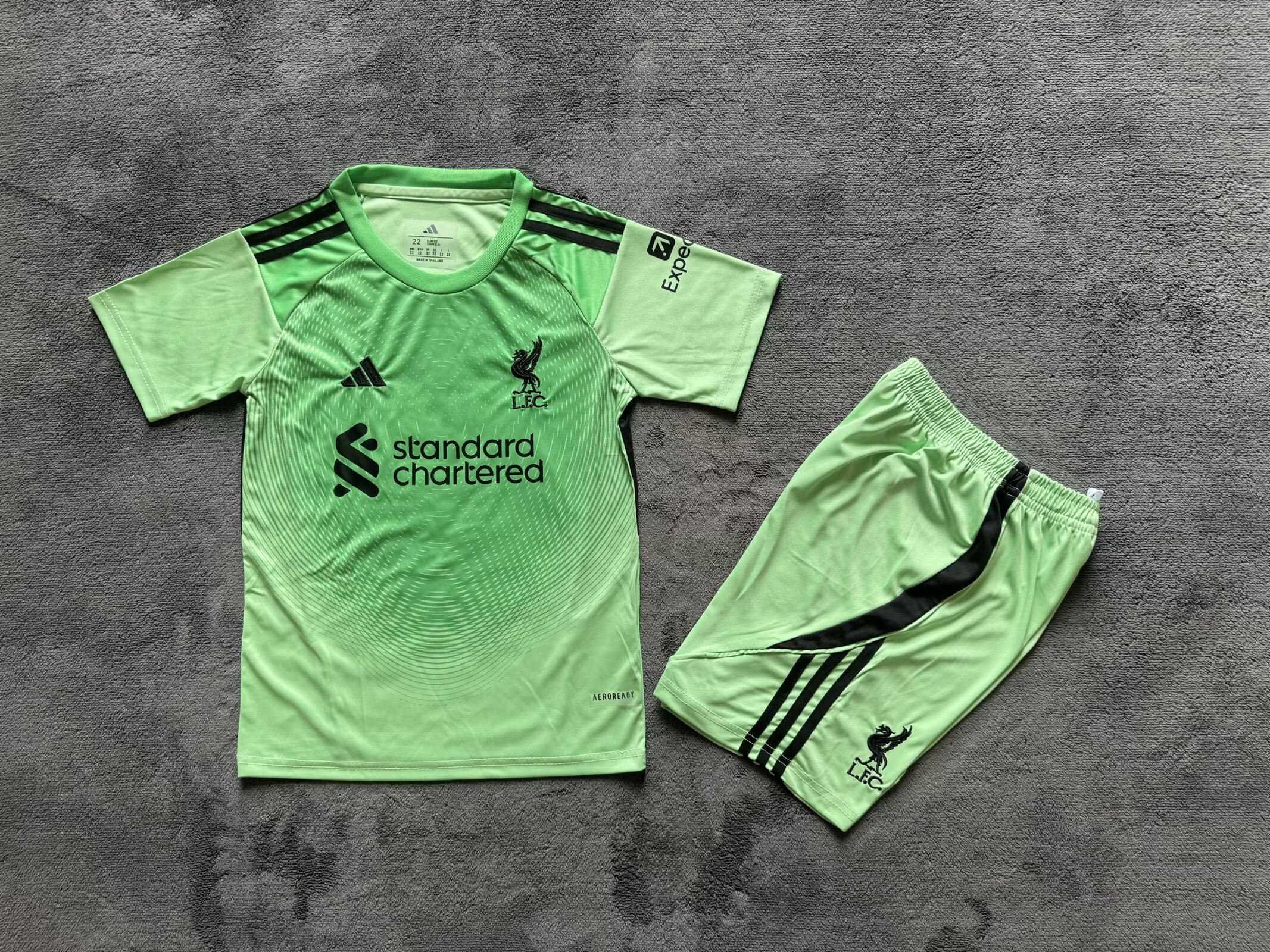  kids Kits 25/26 Liverpool goalkeeper