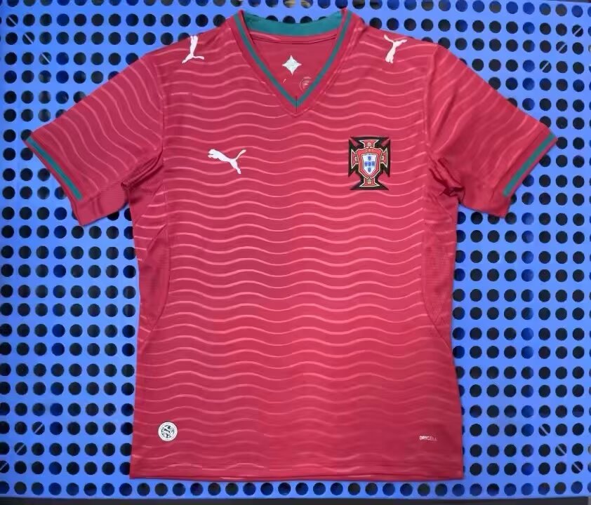 Fans Version 25/26 Portugal home