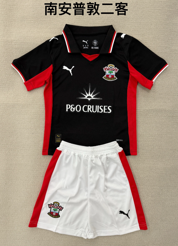 kids Kits 25/26 Southampton second away
