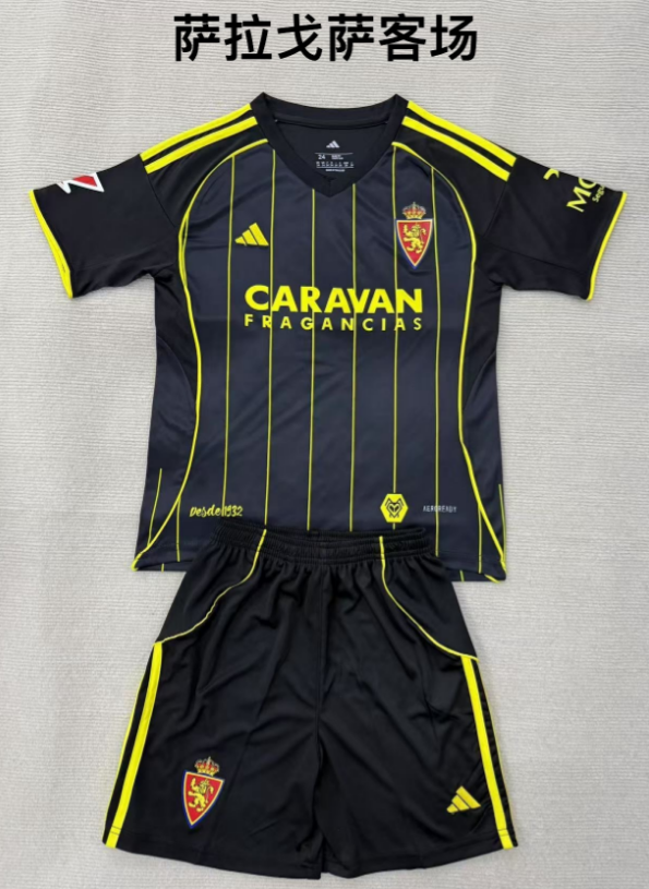 Adults kits 25/26 Zaragoza away
