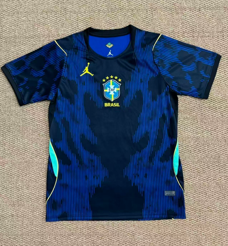 Fan version 25/26 Brazil away