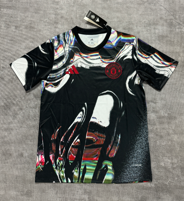 Fan version 25/26 Manchester United training suit black and white